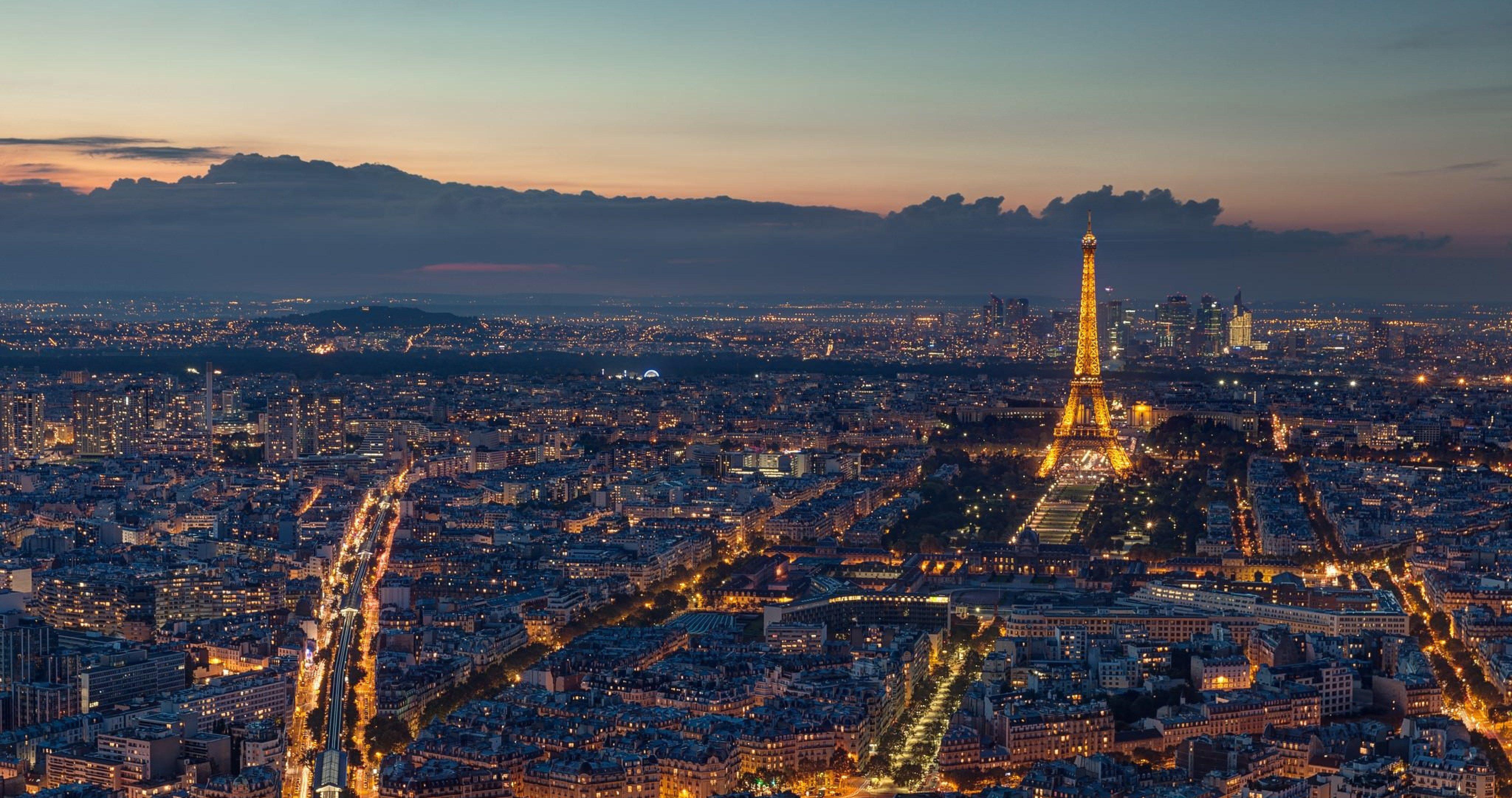 Paris france. Ночной Париж 4к. Столица Франции. Франция 4k. Париж панорама Эйфелева башня.