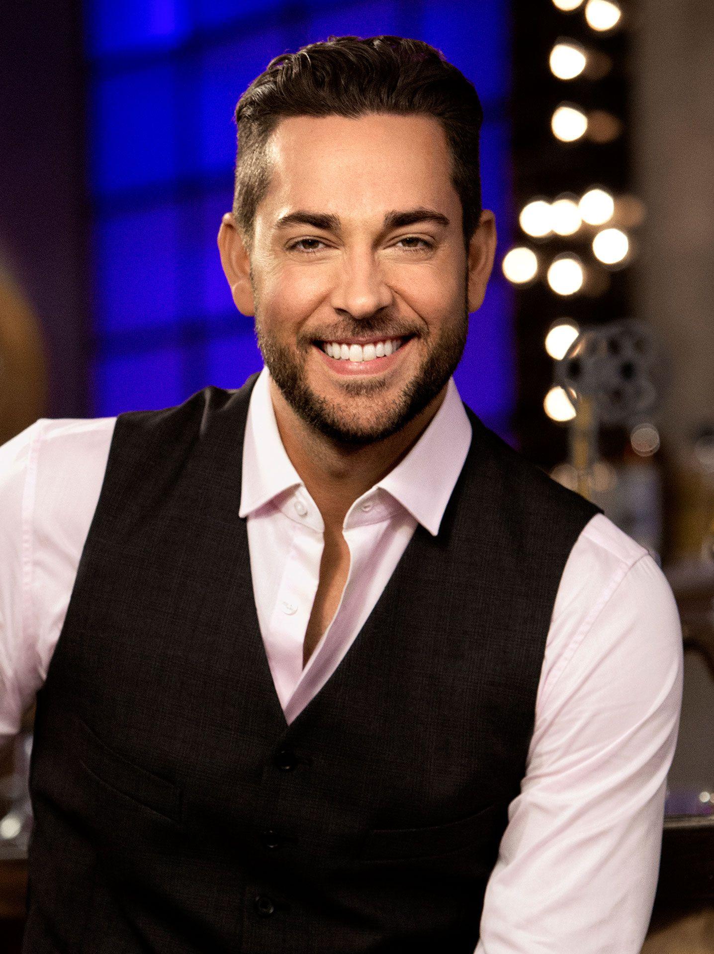 1436x1920 Zachary Levi Wallpaper