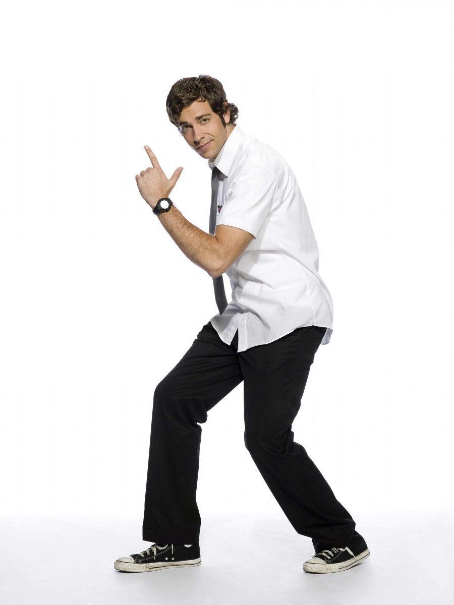 900x1200 Zachary Levi wallpaper