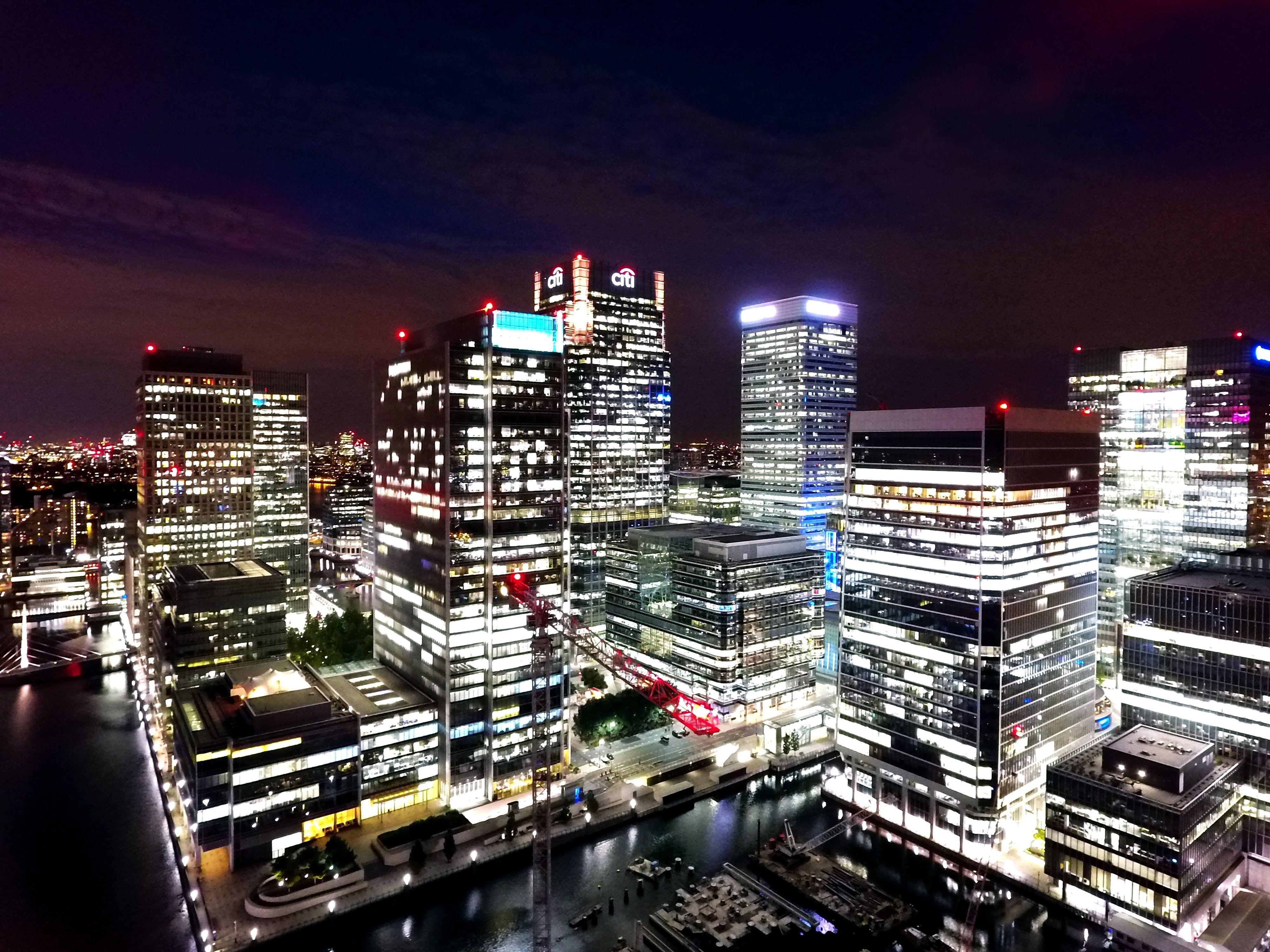 4000x3000 Free of building, canary wharf, capital