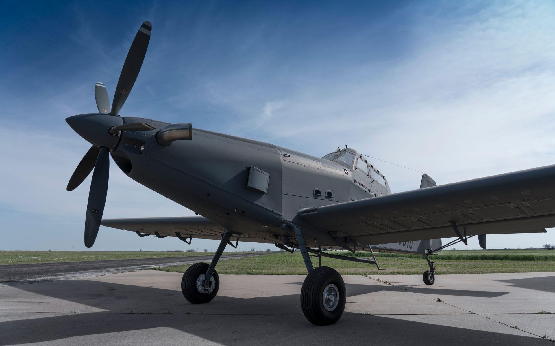 1920x1200 Press Room. Air Tractor AT 802U