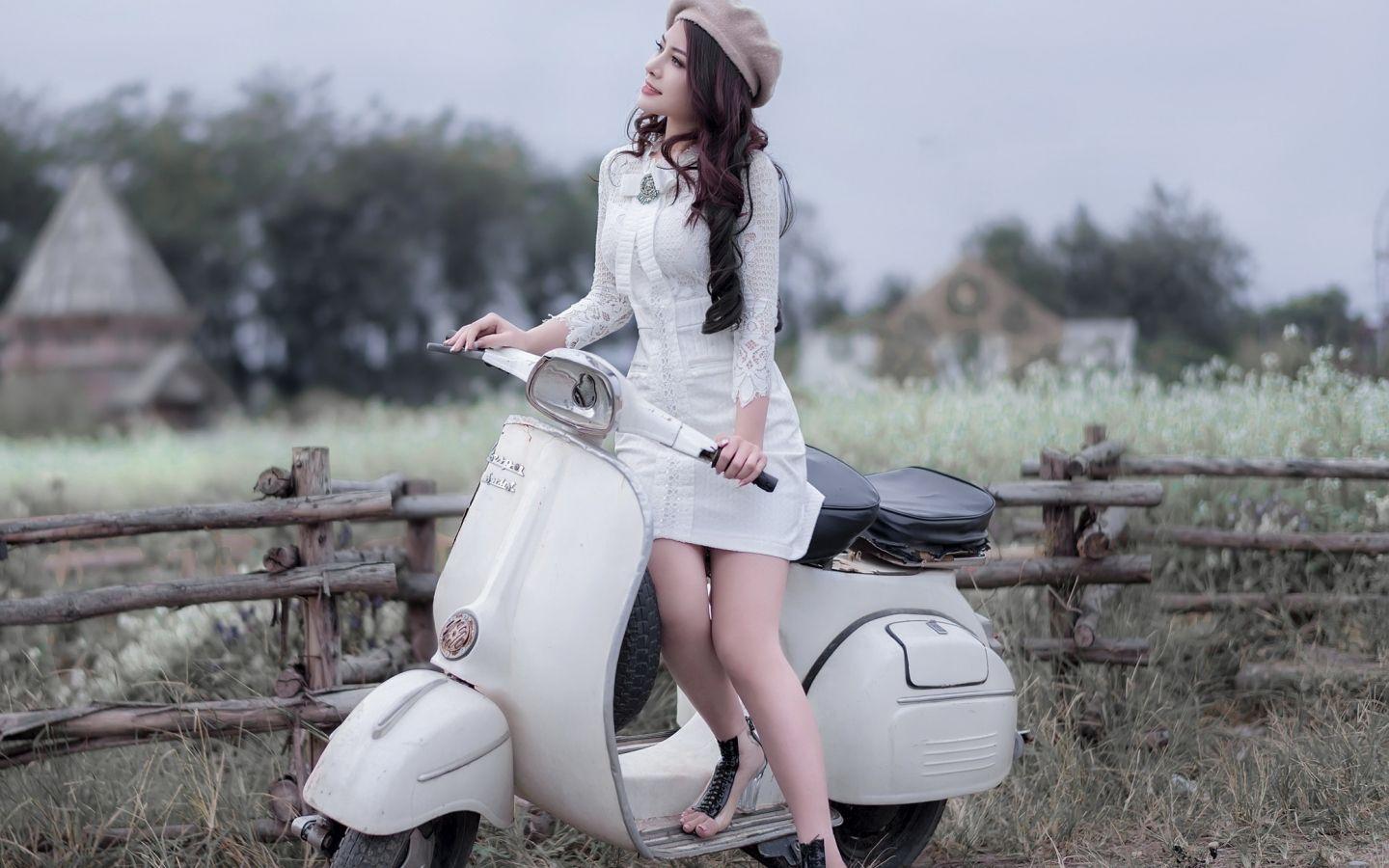 1440x900 Download 1440x900 wallpaper asian woman, vespa, scooter, widescreen 16: widescreen, 1440x900 HD image, background, 5125