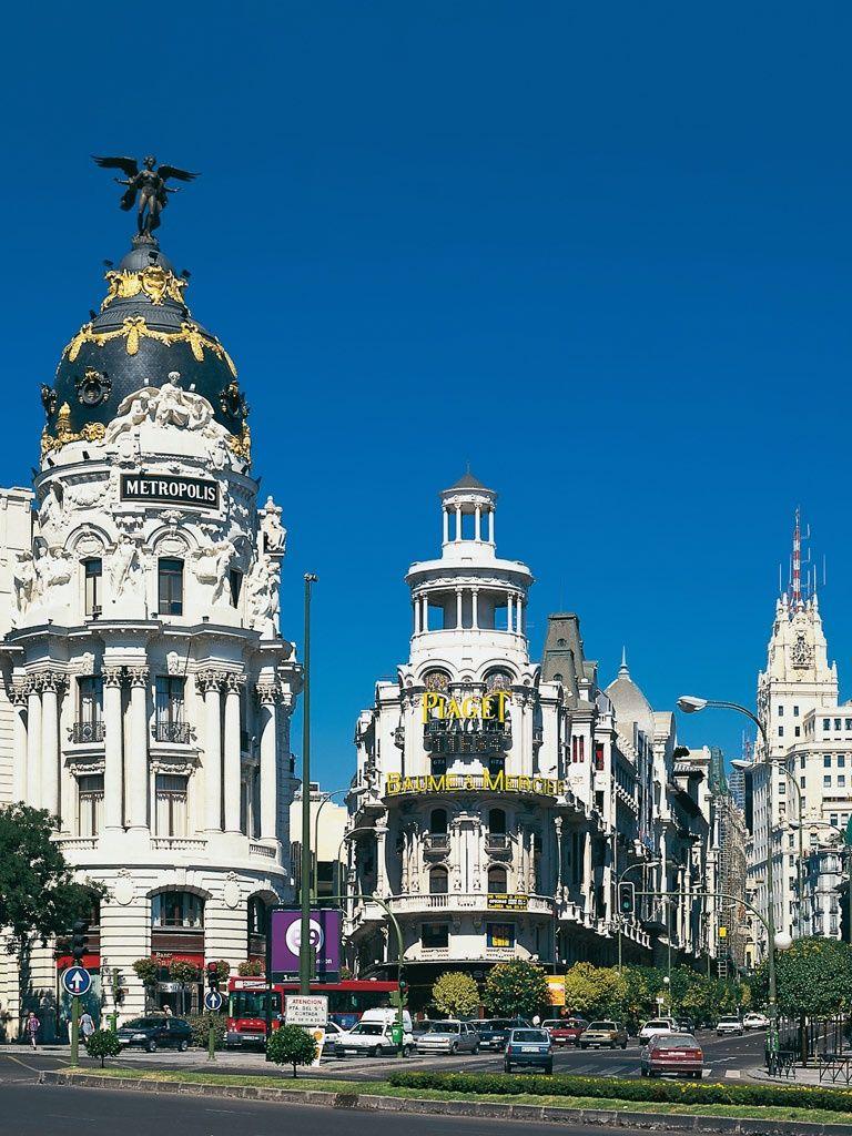768x1024 Landmarks Building In Madrid Spain iPhone HD Wallpaper Free