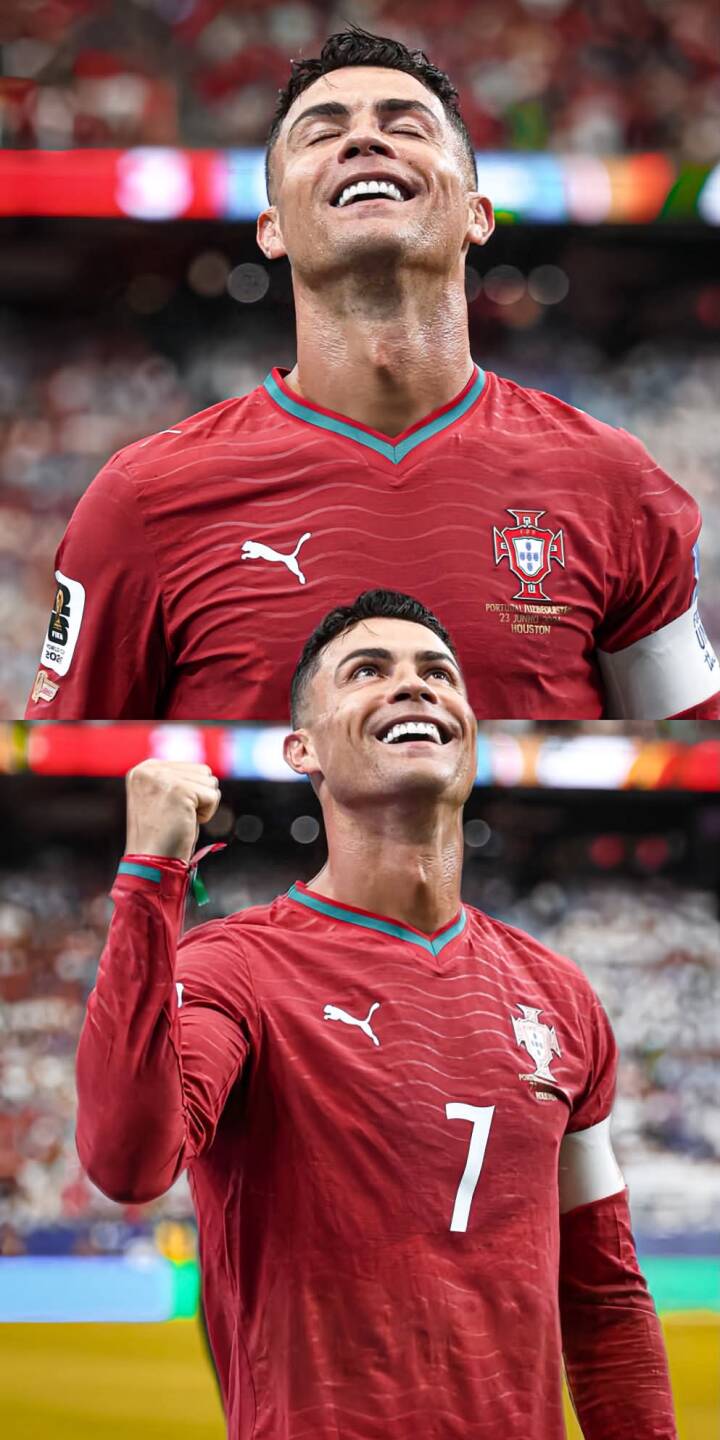720x1440 Triumphant Ronaldo Smile Wallpaper
