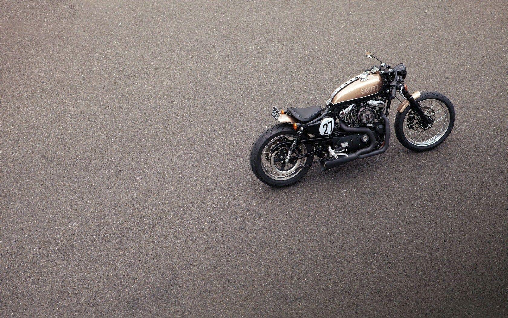 1680x1050 Old School Wallpaper