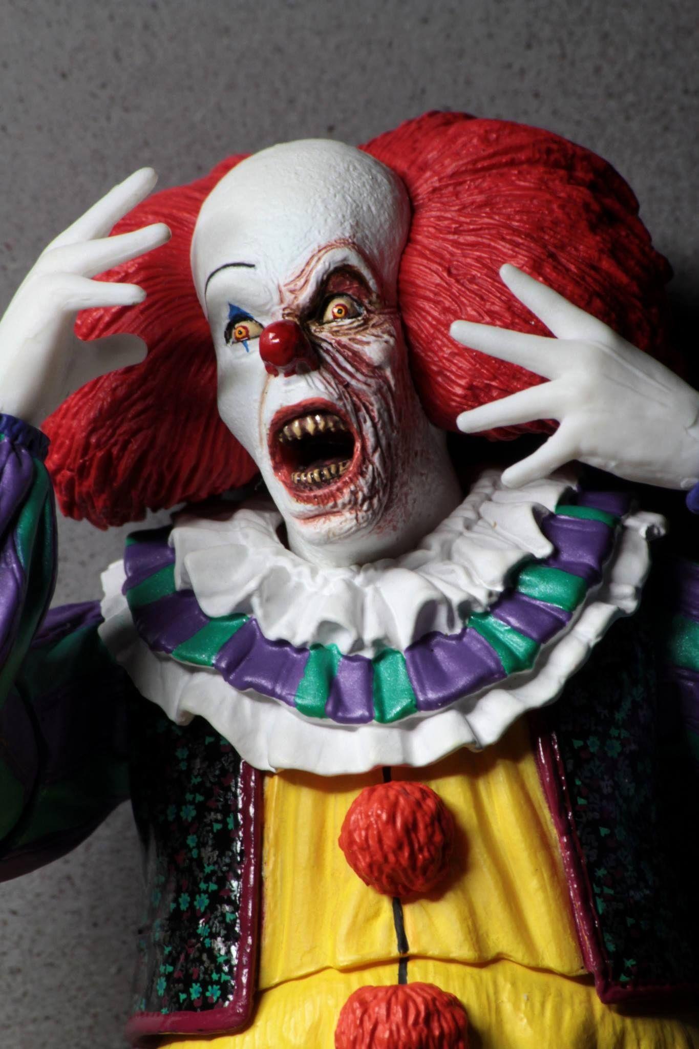 1365x2048 Picture Of Pennywise New Pennywise Wallpaper S Background Combination of The Hudson