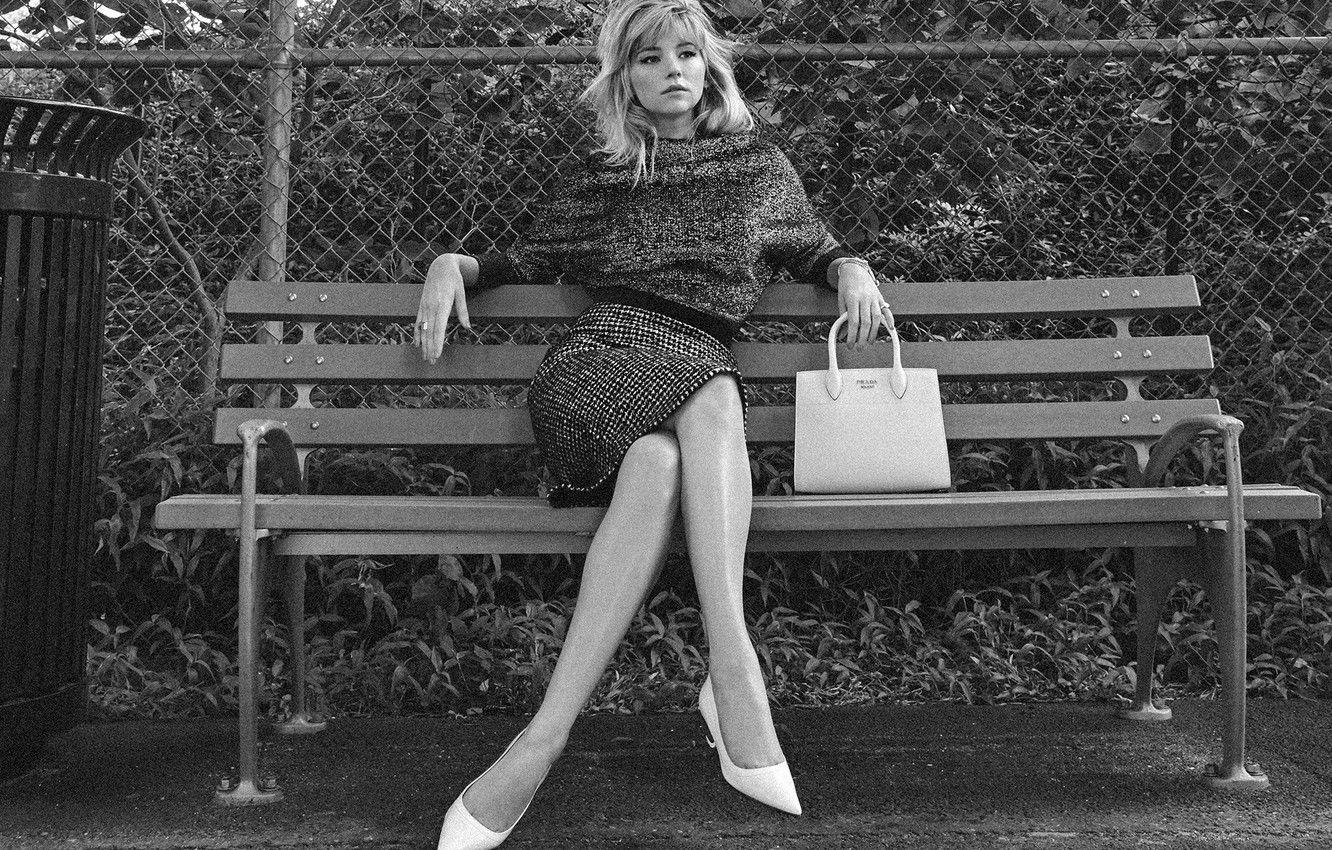 1332x850 Wallpaper Bench, Pose, Makeup, Figure, Dress, Actress, Hairstyle, Blonde, Shoes, Black And White, Bag, Legs, Sitting, The Edit, Net A Porter, Haley Bennett Image For Desktop, Section девушки