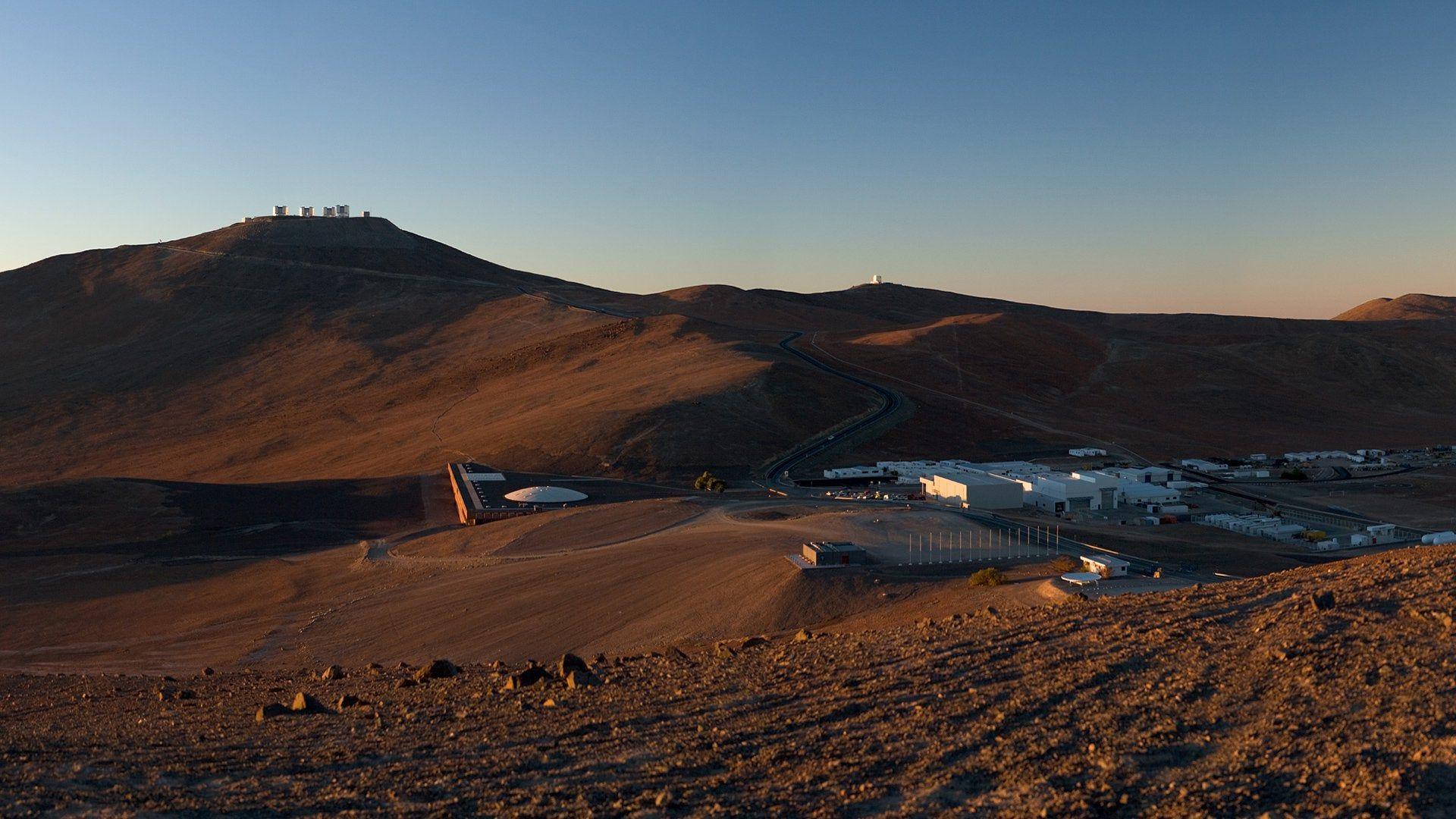 1920x1080 Paranal Observatory, Atacama desert, Chile (1920x1080)