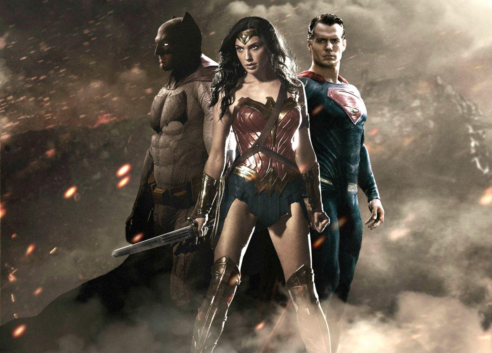 1920x1379 Batman Superman Wonder Woman Wallpaper (1920x1379)