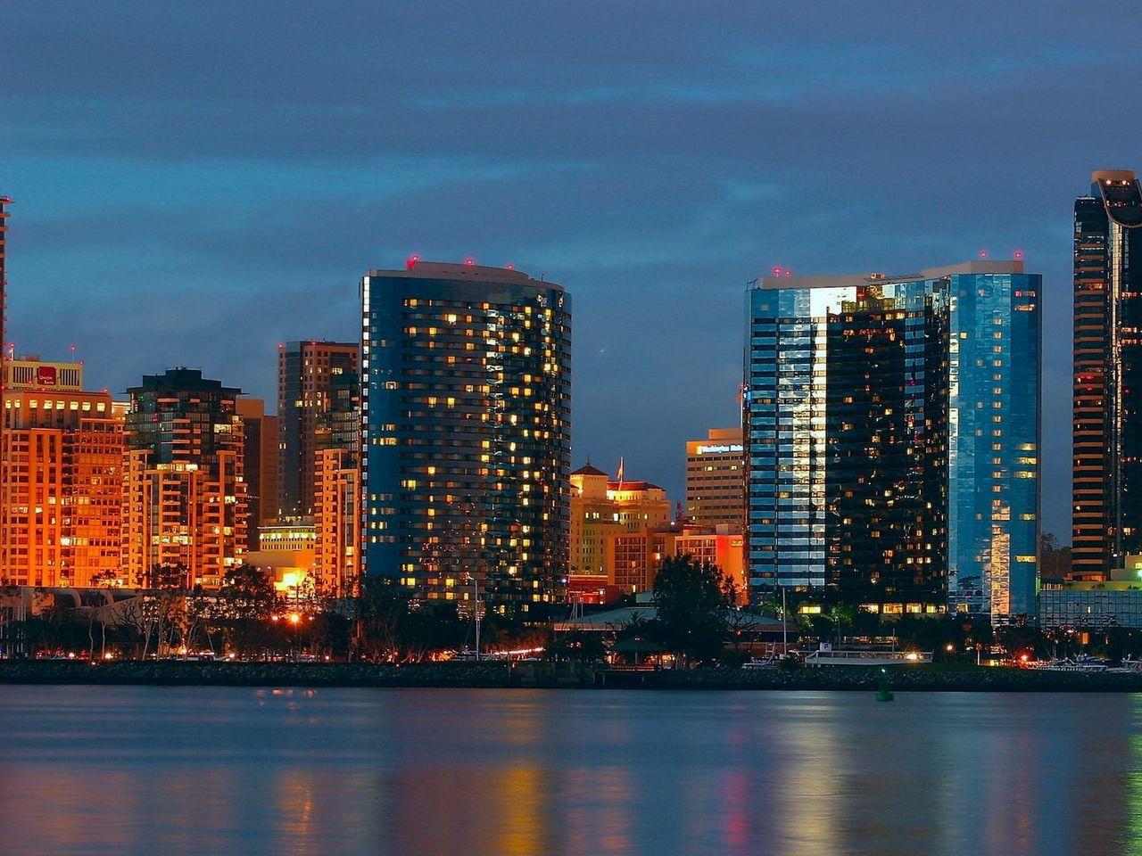 1280x960 Download wallpaper 1280x960 san, california, river, skyscrapers standard 4:3 HD background