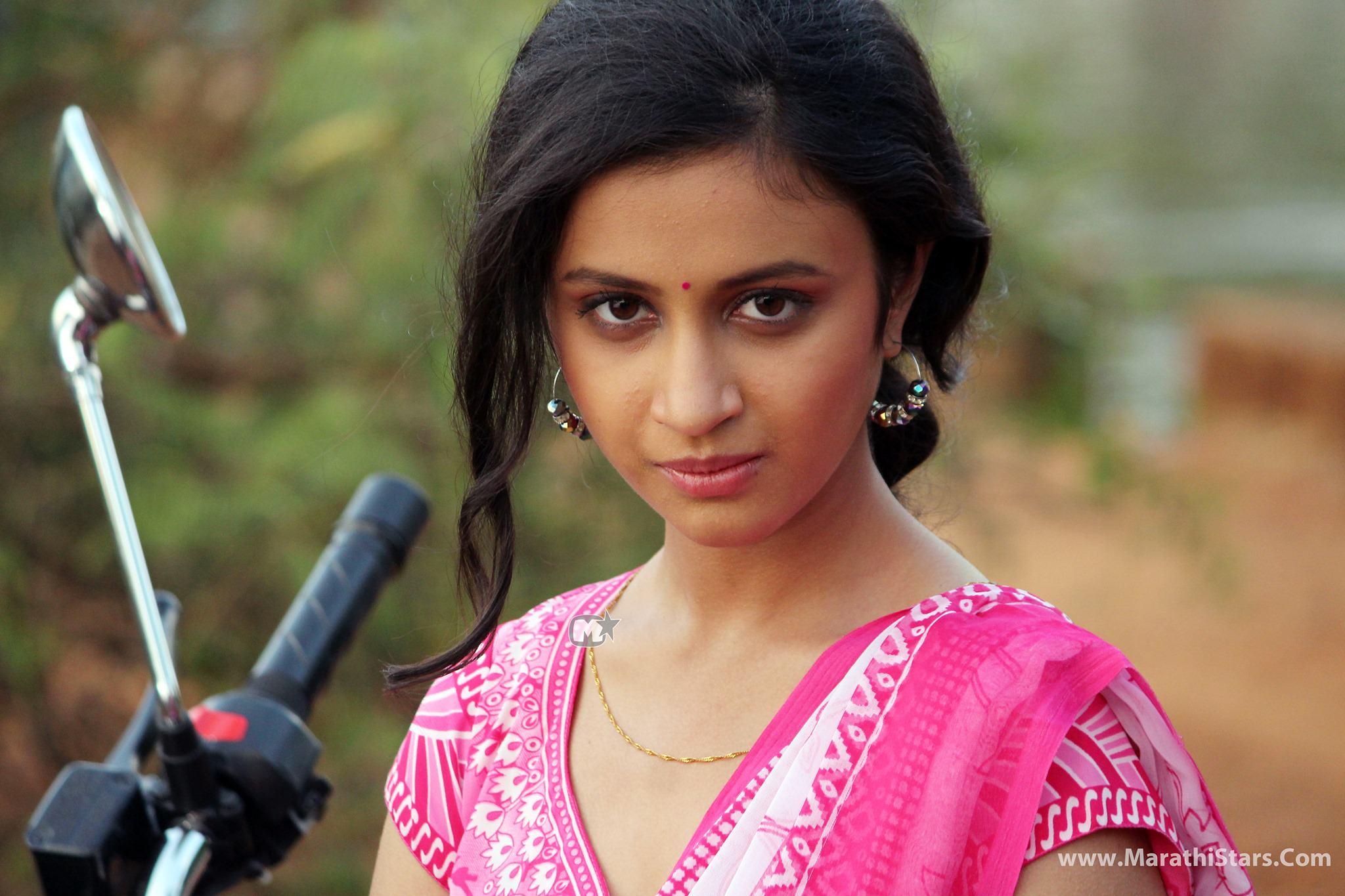 2048x1365 Ritika Shrotri Marathi Actress Photo, Biography