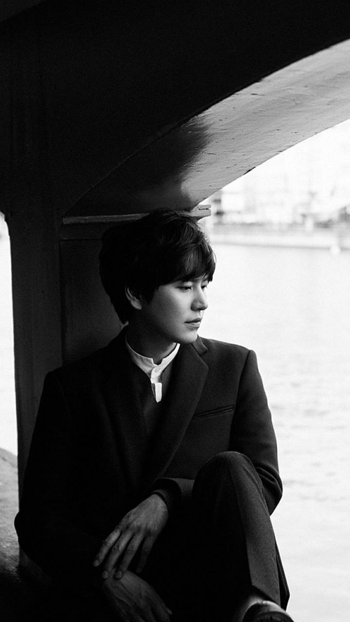 720x1280 Kyuhyun wallpaper