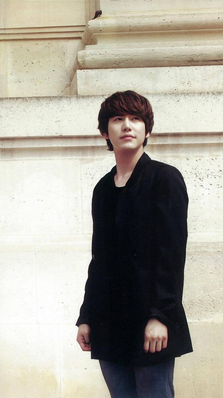 720x1280 Kyuhyun wallpaper