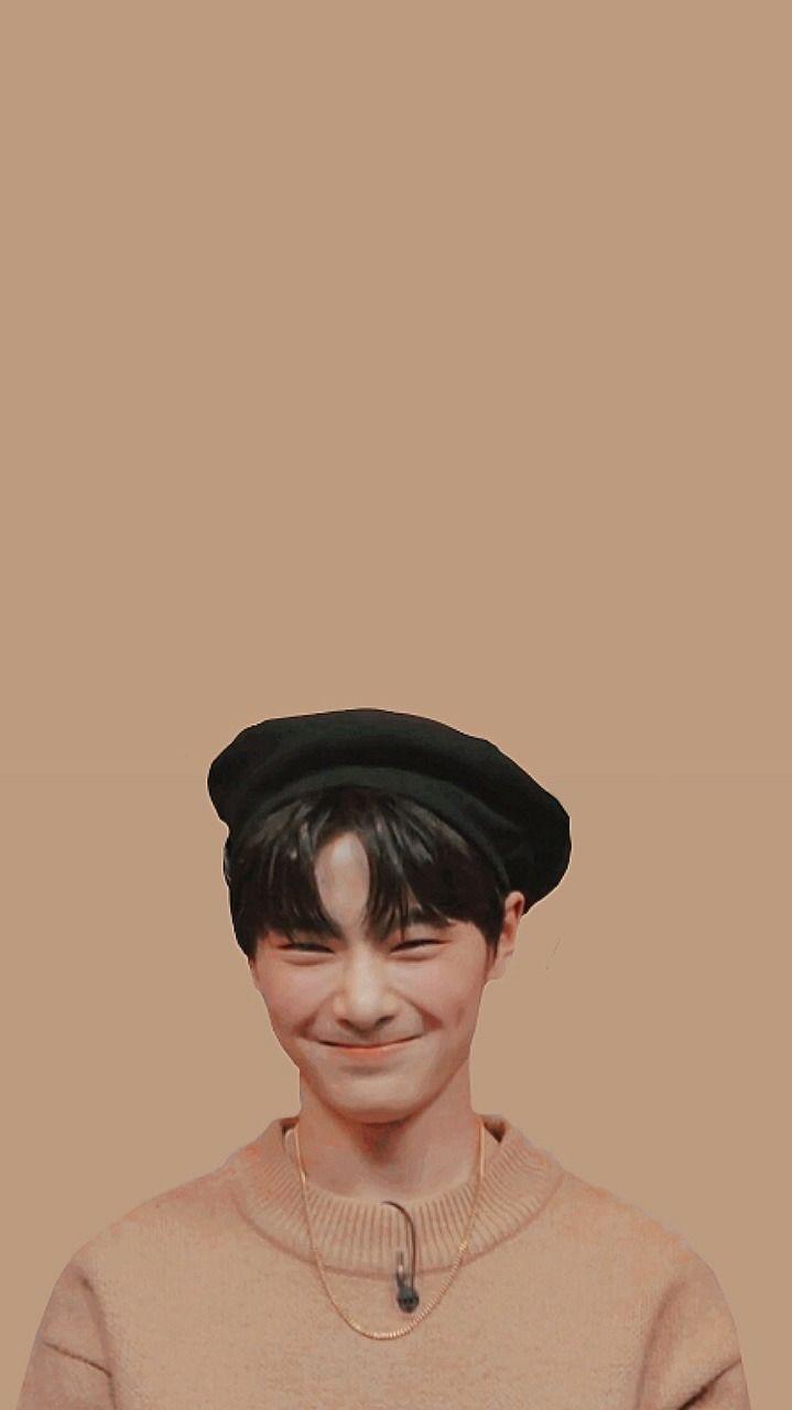 719x1280 Lockscreen / wallpaper Jeongin shared