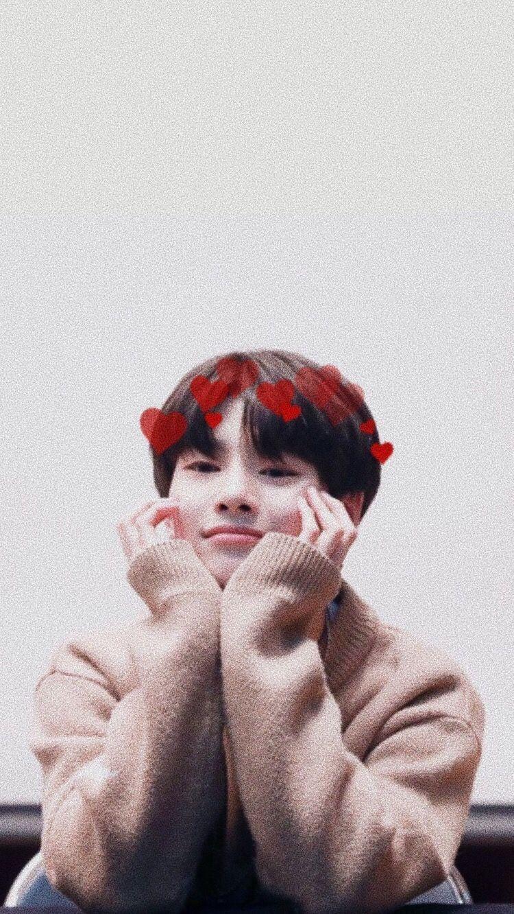 750x1332 Idea by sienna on jeongin. Kids wallpaper, Stray, Cute baby wallpaper