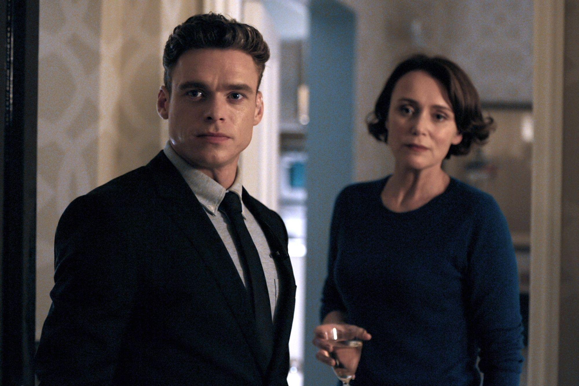 2000x1333 Richard Madden The Bodyguard HD Wallpaper