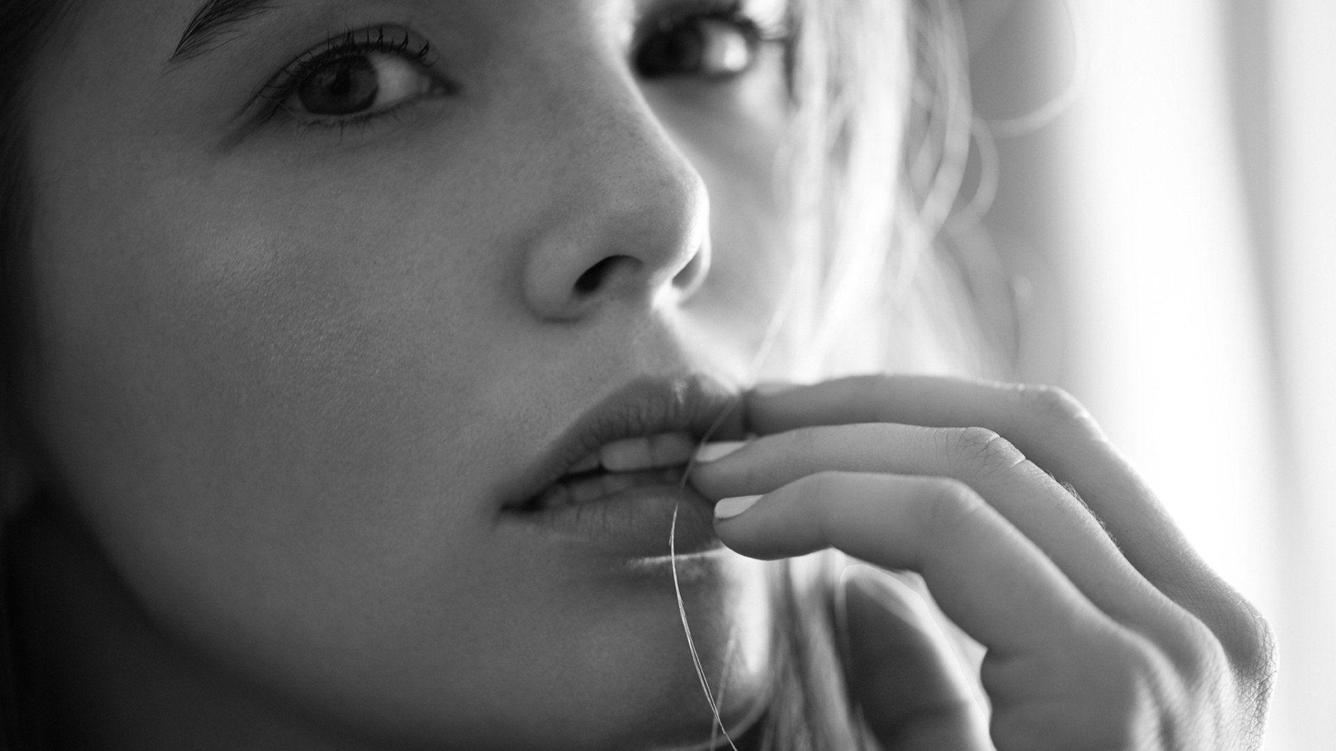 Zoey Deutch Wallpapers - Top Free Zoey Deutch Backgrounds - WallpaperAccess