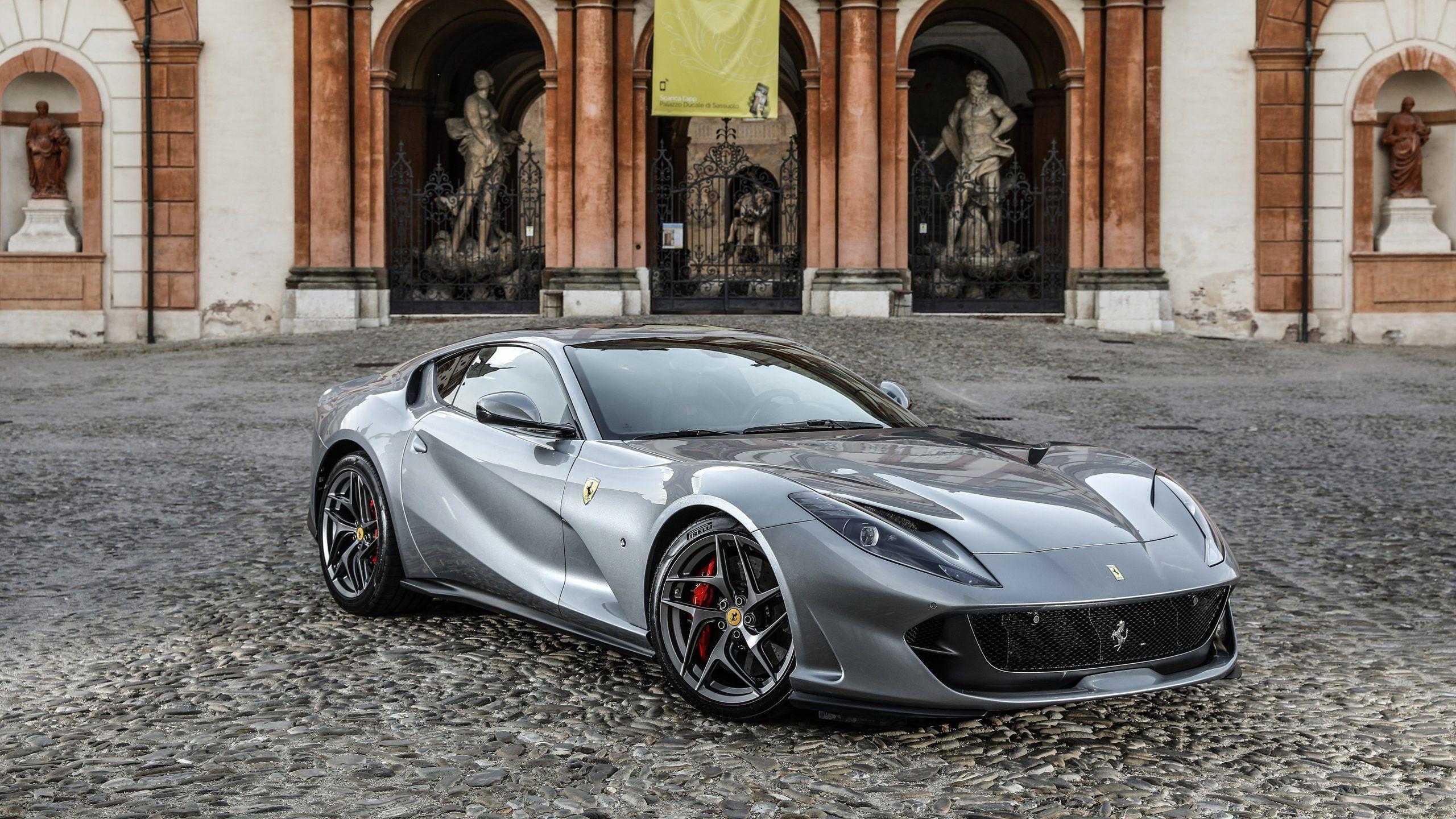 2560x1440 Ferrari 812 Superfast Wallpaper