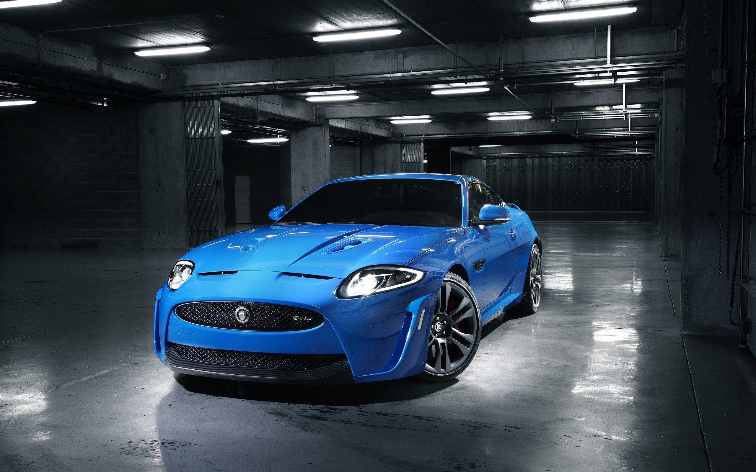 2560x1600 Gorgeous Parking Lot wallpaperx1600
