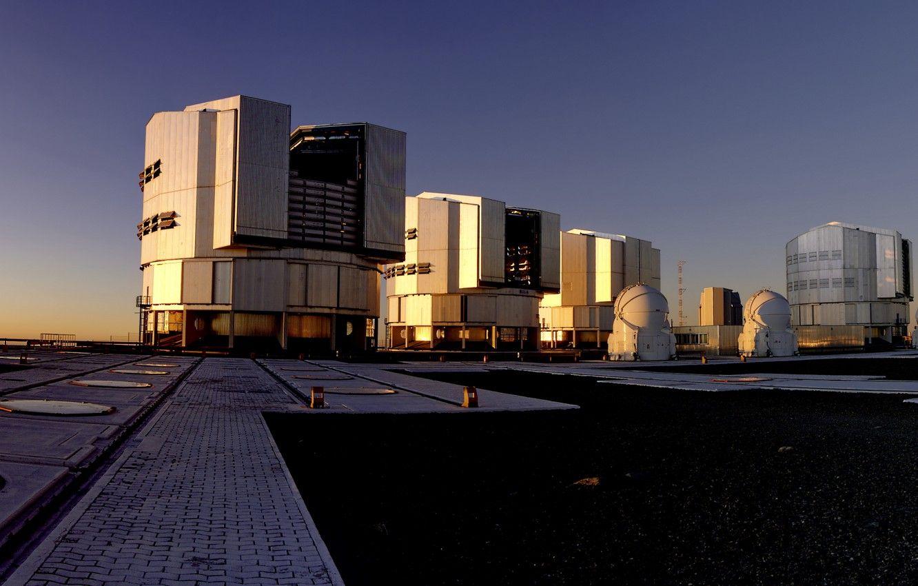 1332x850 Wallpaper Moon, Sun, Panorama, Chili, Cerro Paranal, VLT, The Very Large Telescope observatory, Very Large Telescope image for desktop, section пейзажи