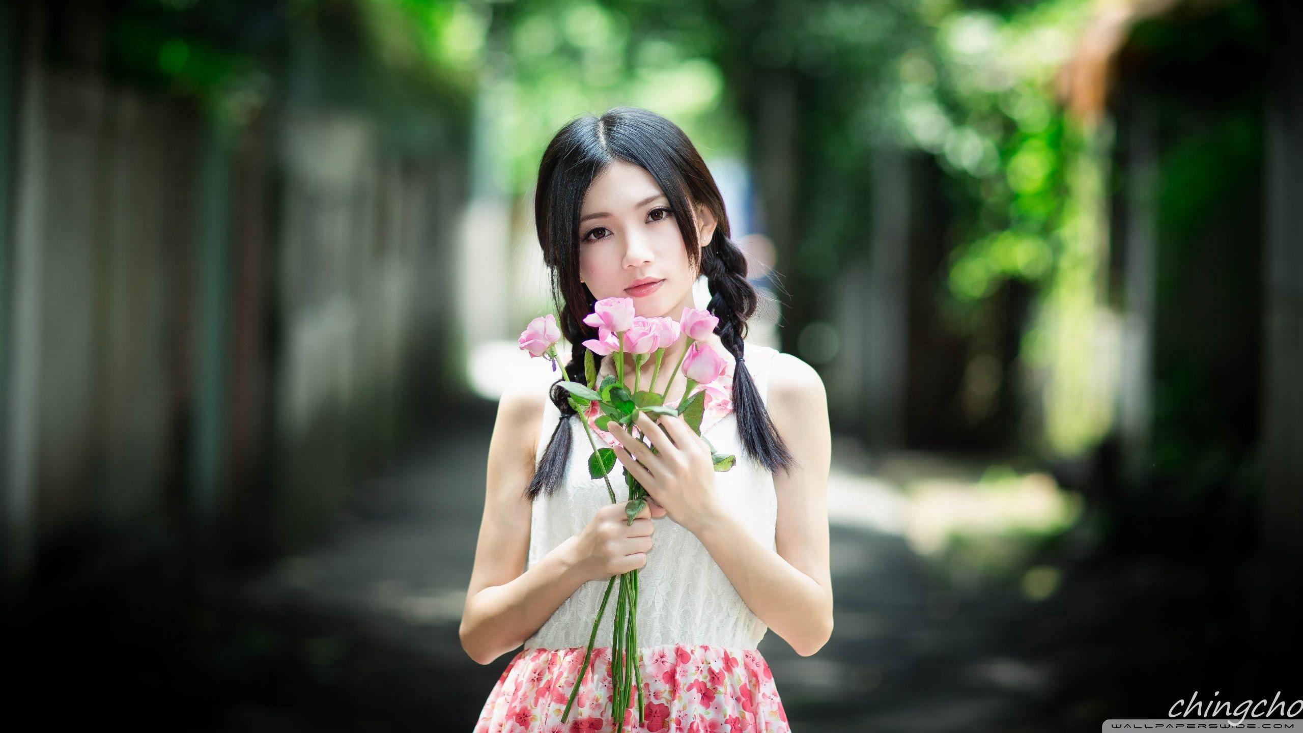 2560x1440 Beautiful Chinese Girls Desktop Wallpaper