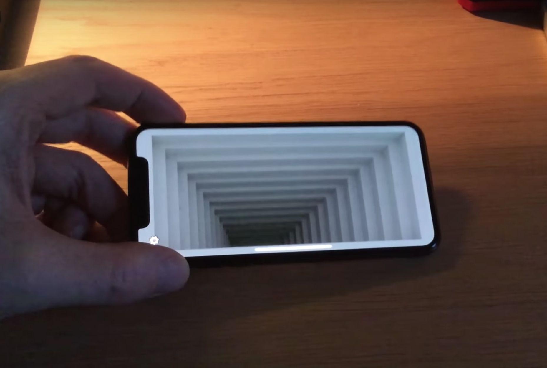 1858x1249 The Fun Optical Illusion You Can Make With Your iPhone X