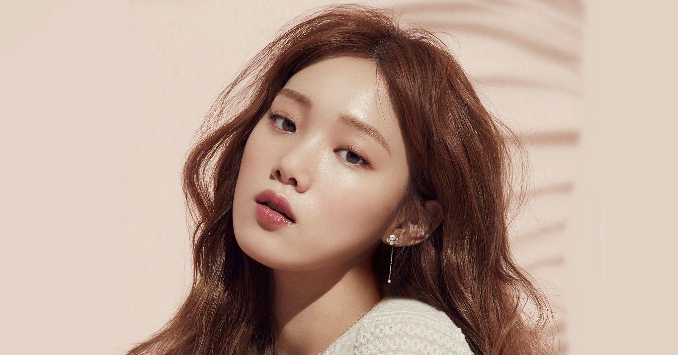 1364x714 All About Weightlifting Fairy Kim Bok Joo Actress Lee Sung Kyung (Profile, Age, Height, Boyfriend, Parent, Etc)