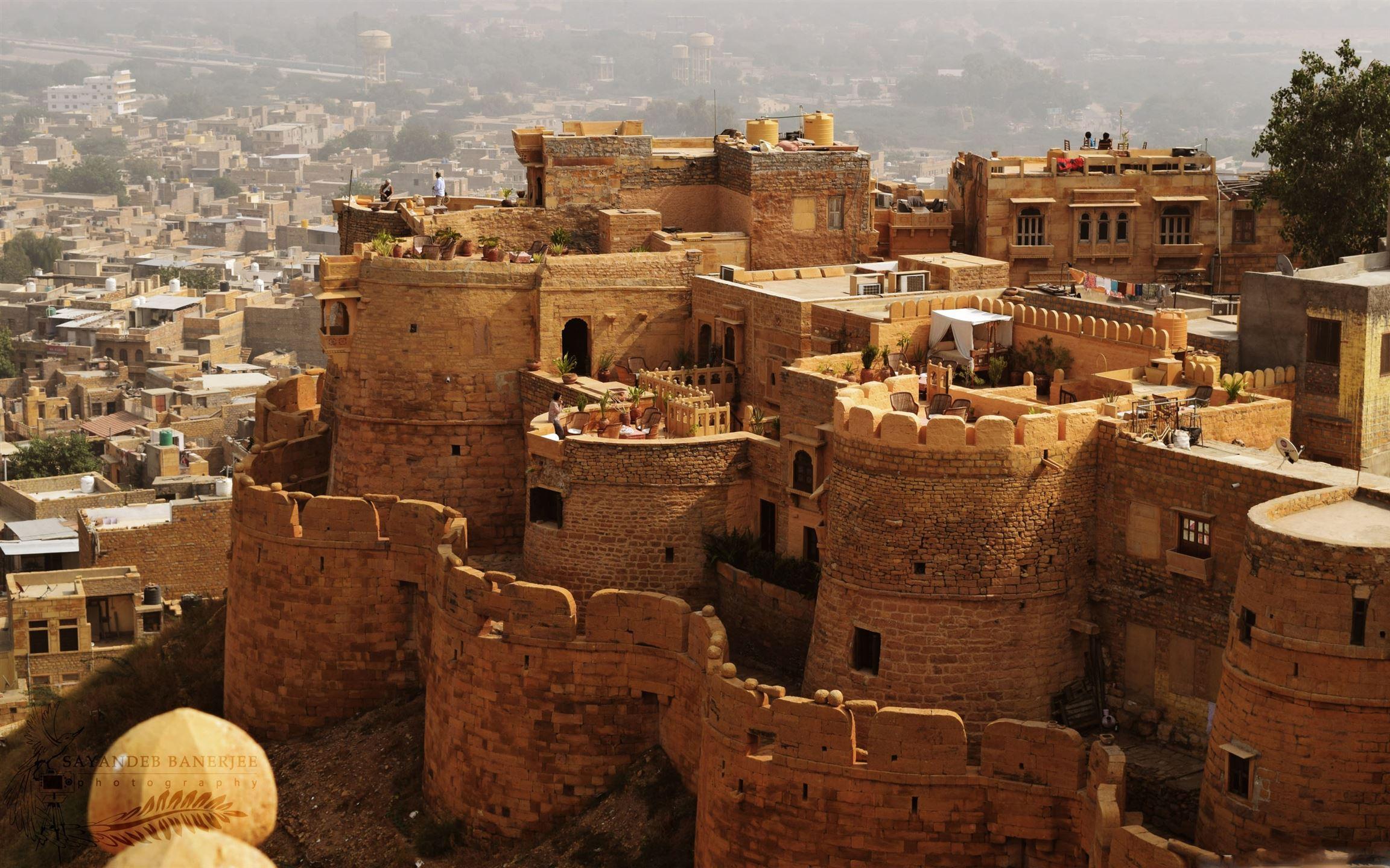 2304x1440 Jaisalmer Fort Mac Wallpaper Download