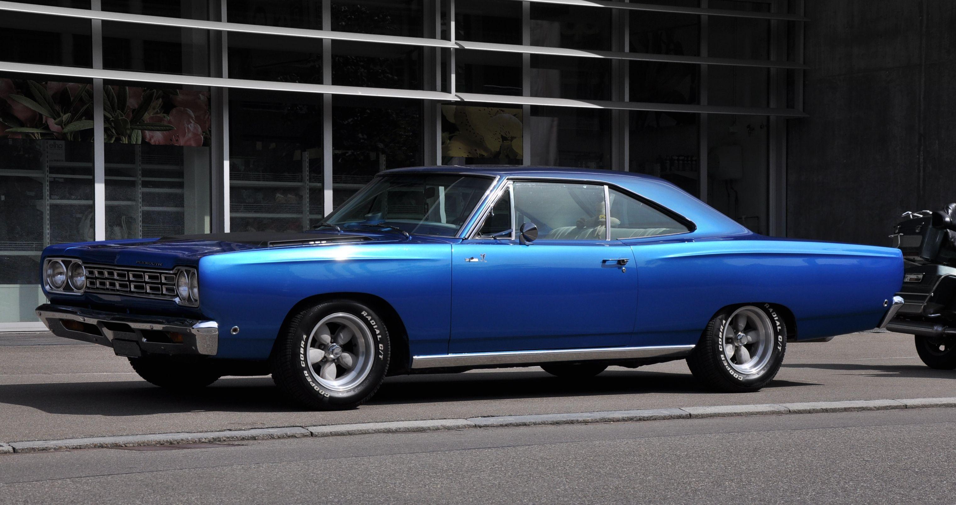 Roadrunner страна производитель. Plymouth Roadrunner 1968. Плимут роад раннер 1968. Plymouth 1968. Plymouth Roadrunner 68.