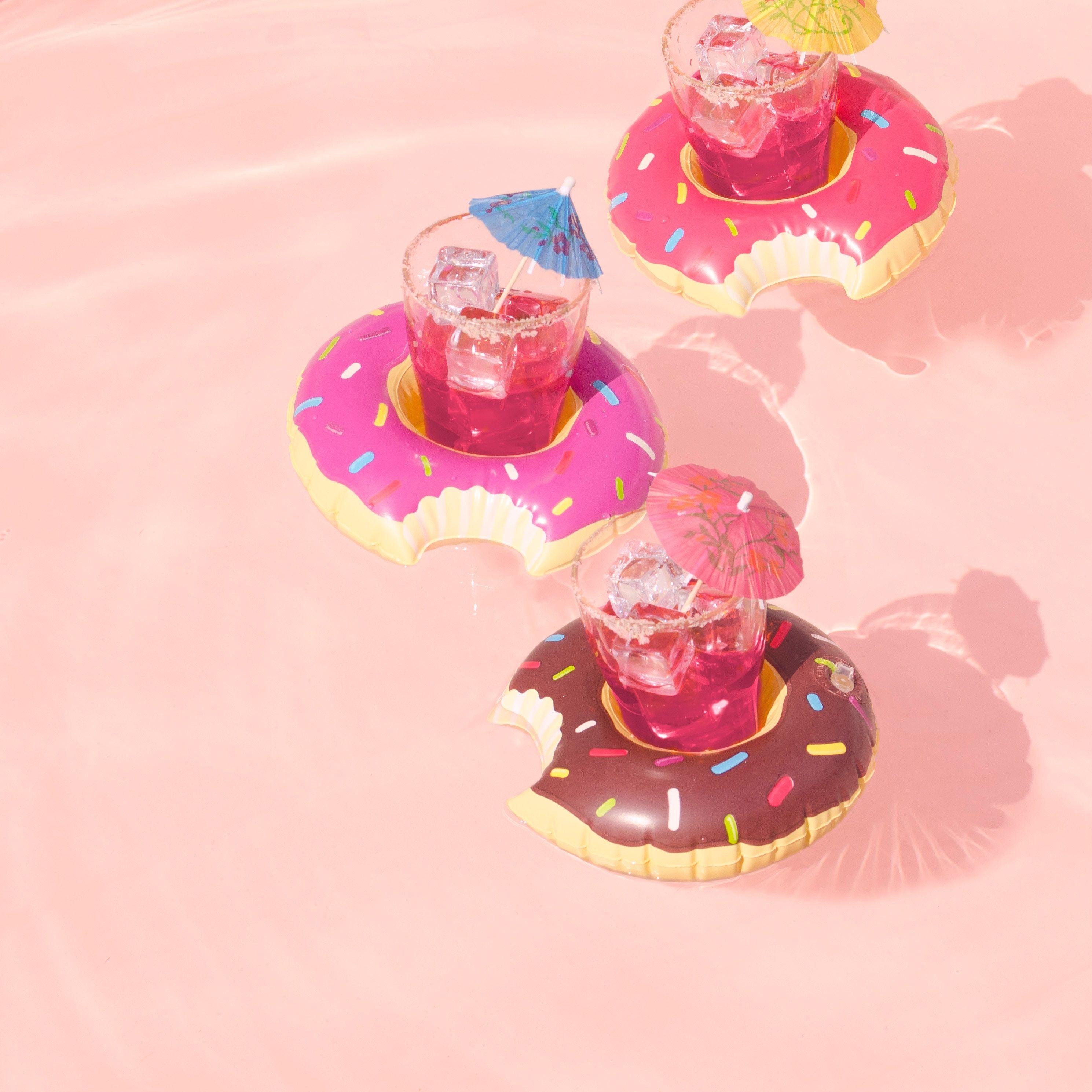 2978x2978 2978x2978 #sprinkle, #floating, #donut, #glass, #paper umbrella, #pastel, #sunshine, #doughnut, #beverage, #Public domain image, #party, #ice, #bright, #celebration, #drink, #summer, #float, #pink, #cocktail, #pool, #dessert. Mocah.org HD