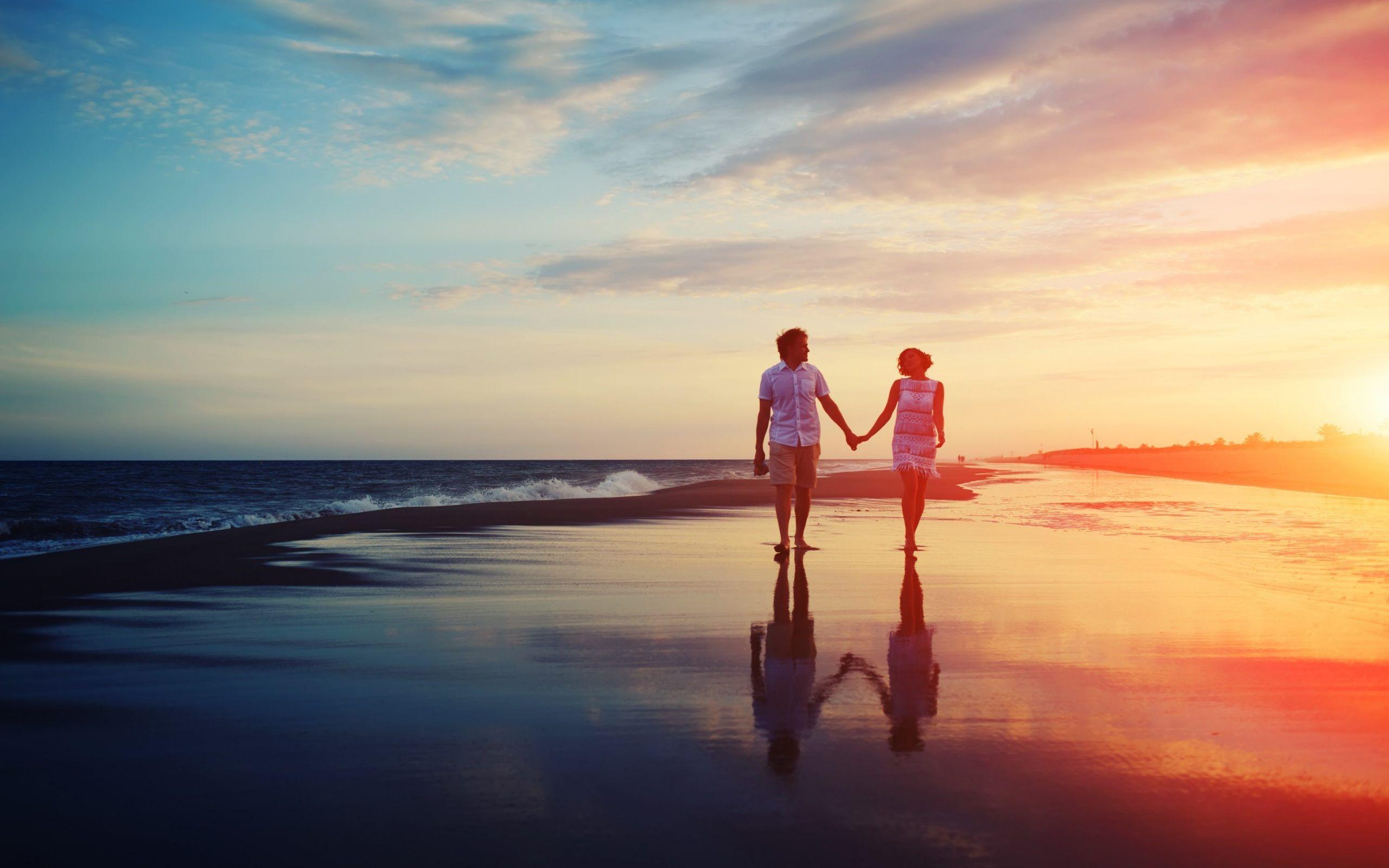 Couple On Beach Wallpapers - Top Free Couple On Beach Backgrounds -  WallpaperAccess