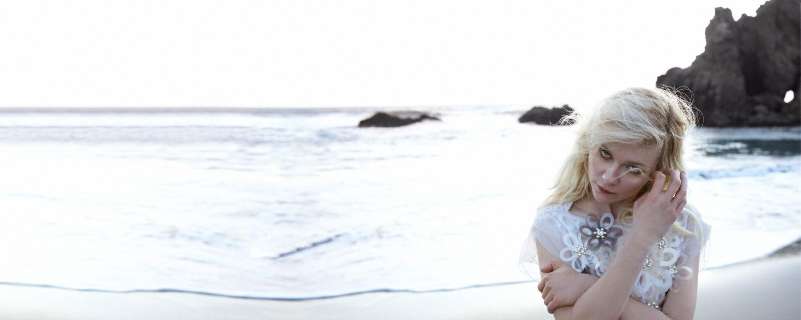 2560x1024 Kirsten Dunst on beach wallpaper 2560x1024 Resolution Wallpaper, HD Celebrities 4K Wallpaper, Image, Photo and Background