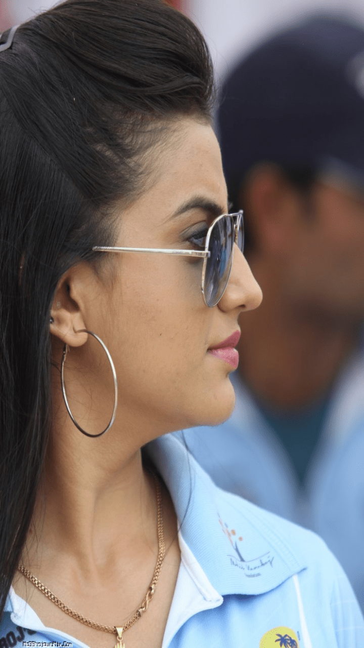 720x1280 Download Akshara Singh Bhojpuri Actress Wallpaper 25 Singh Bhojpuri HD Wallpaper & Background Download