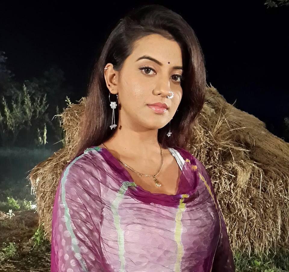 960x903 Akshara Singh HD Wallpaper: Latest Akshara Singh Hot Photo, Image, Picture. Hot actresses, Bhojpuri actress, Beautiful indian actress