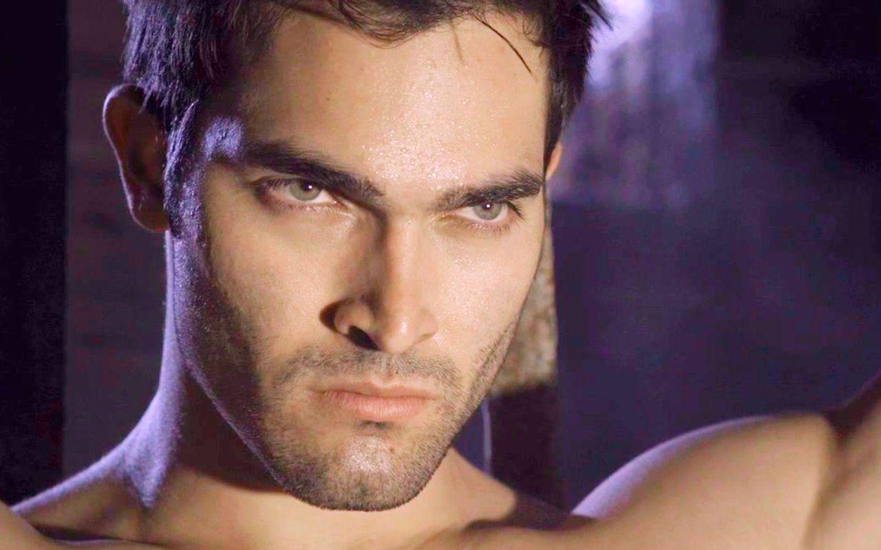1280x800 Derek Hale Wallpaper