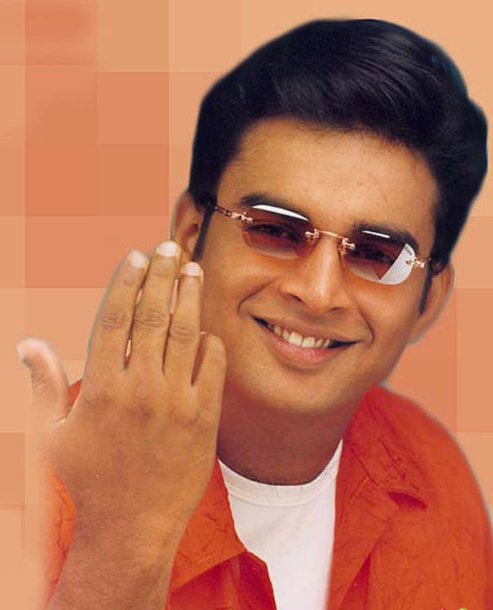 992x1226 Complete Online Solution. Make the internet world into your hands: Madhavan admires Kamal