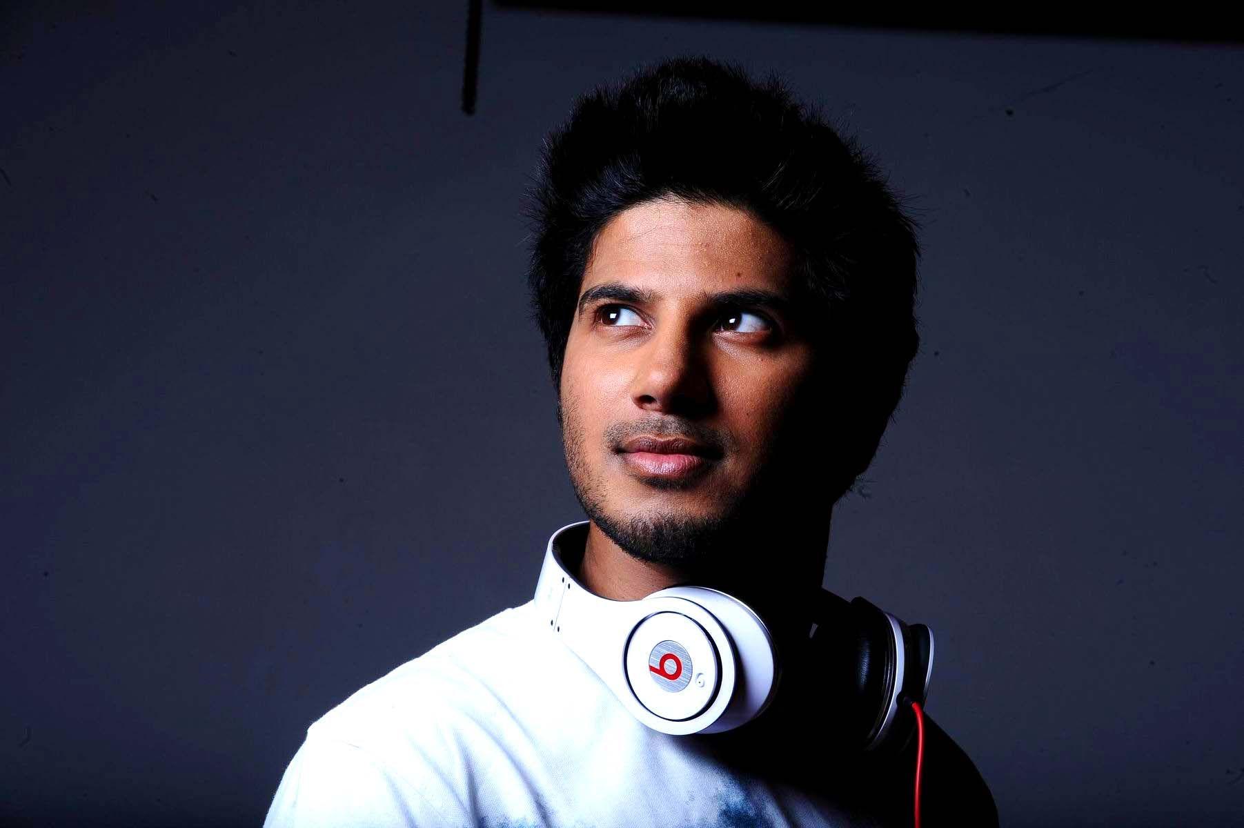 1803x1200 Dulquer Ok Kanmani Hero Wallpaper & Background Download