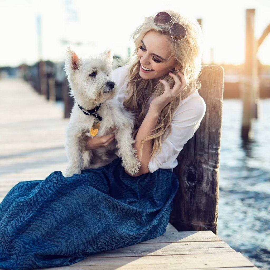 1024x1024 Girl Dog Beach Marina Photohoot iPad Wallpaper Free Download