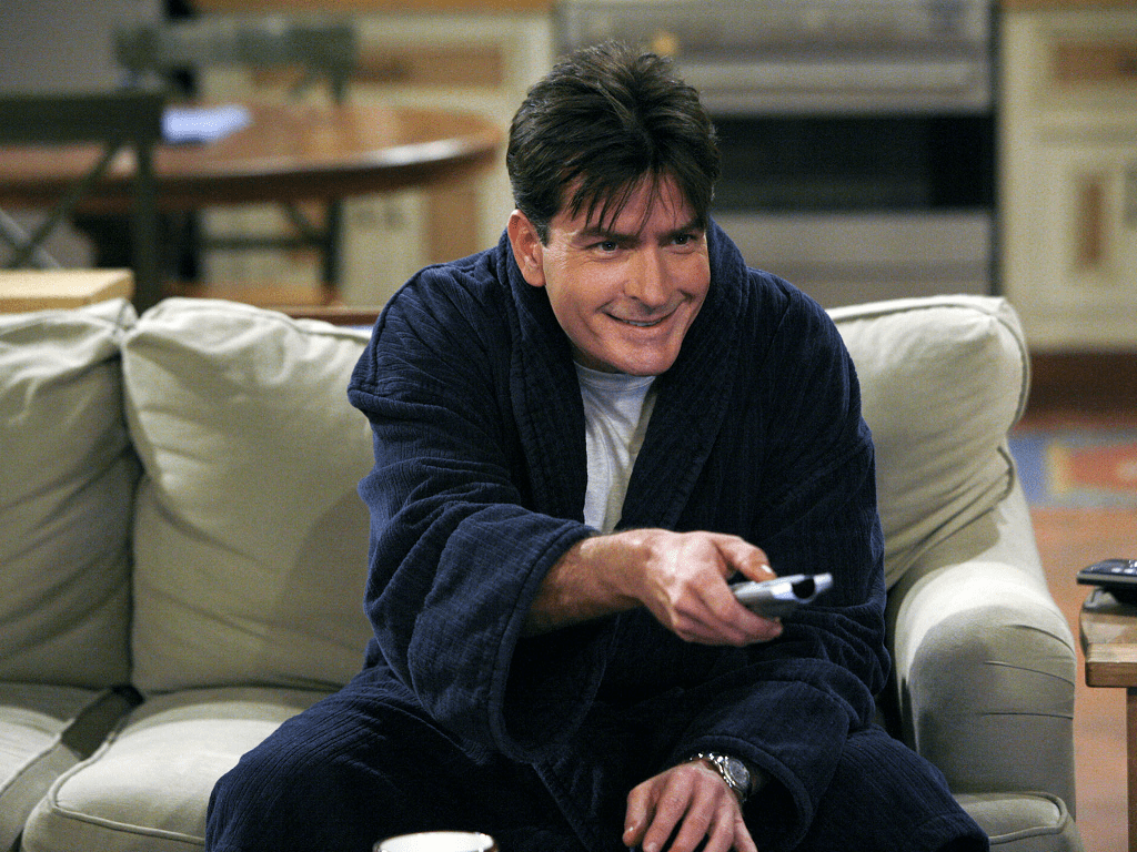 1024x768 Male Celeb Wallpaper: Charlie Sheen Wallpaper