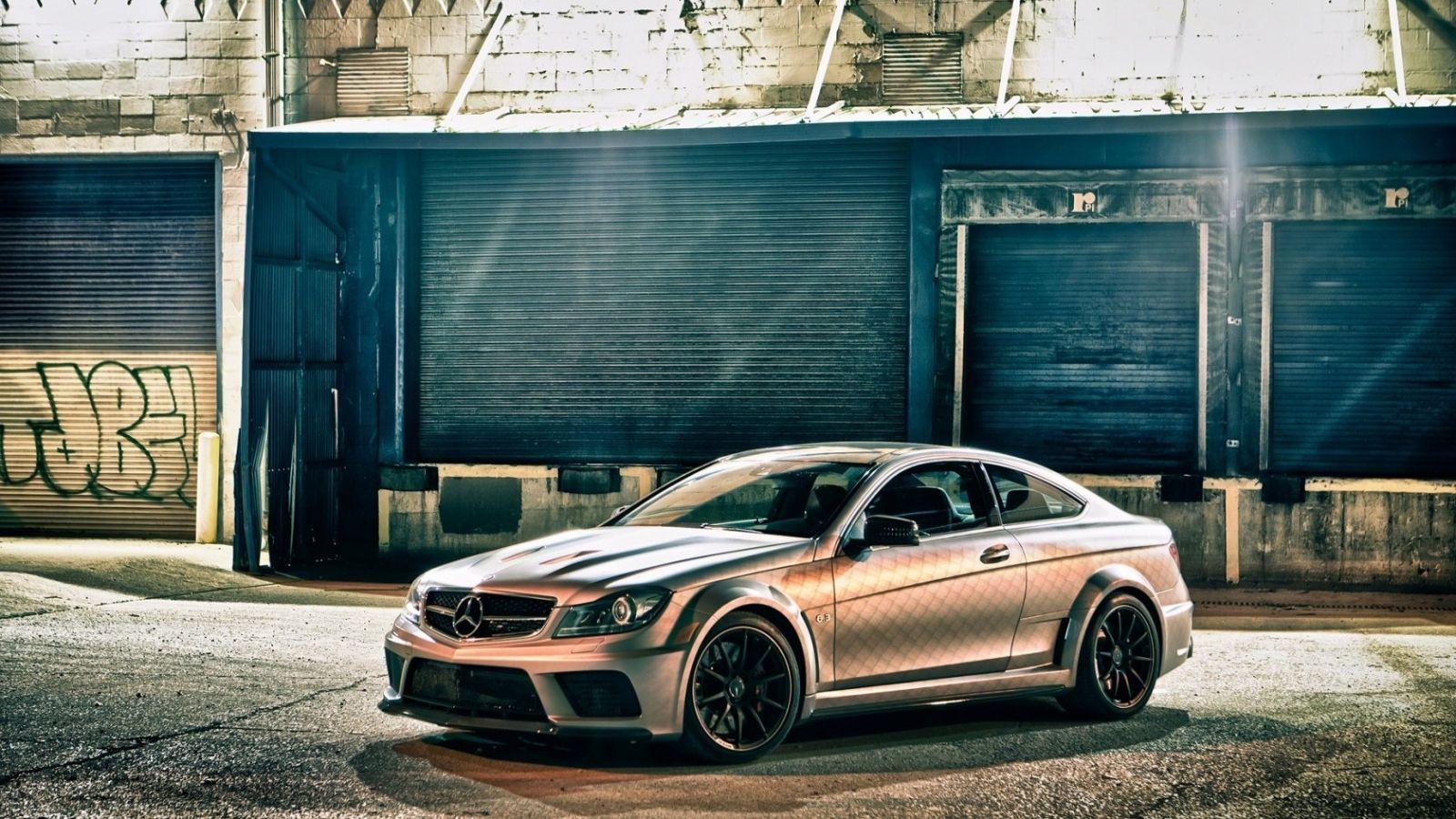 1600x900 Mercedes Benz C63 AMG HD Wallpaper