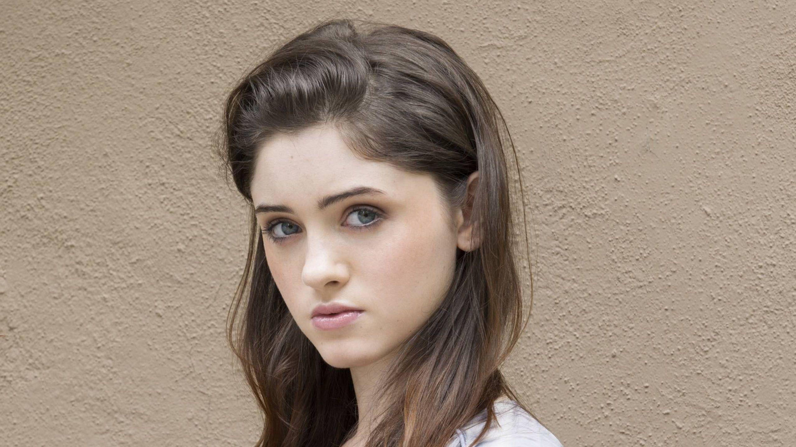 Natalia Dyer Wallpapers - Top Free Natalia Dyer Backgrounds -  WallpaperAccess
