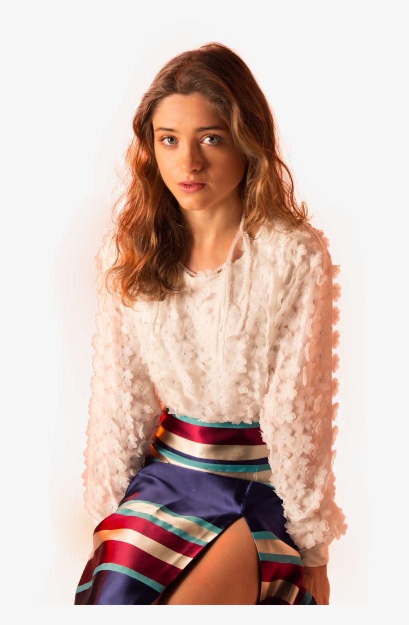 820x1254 Natalia Dyer Wallpaper