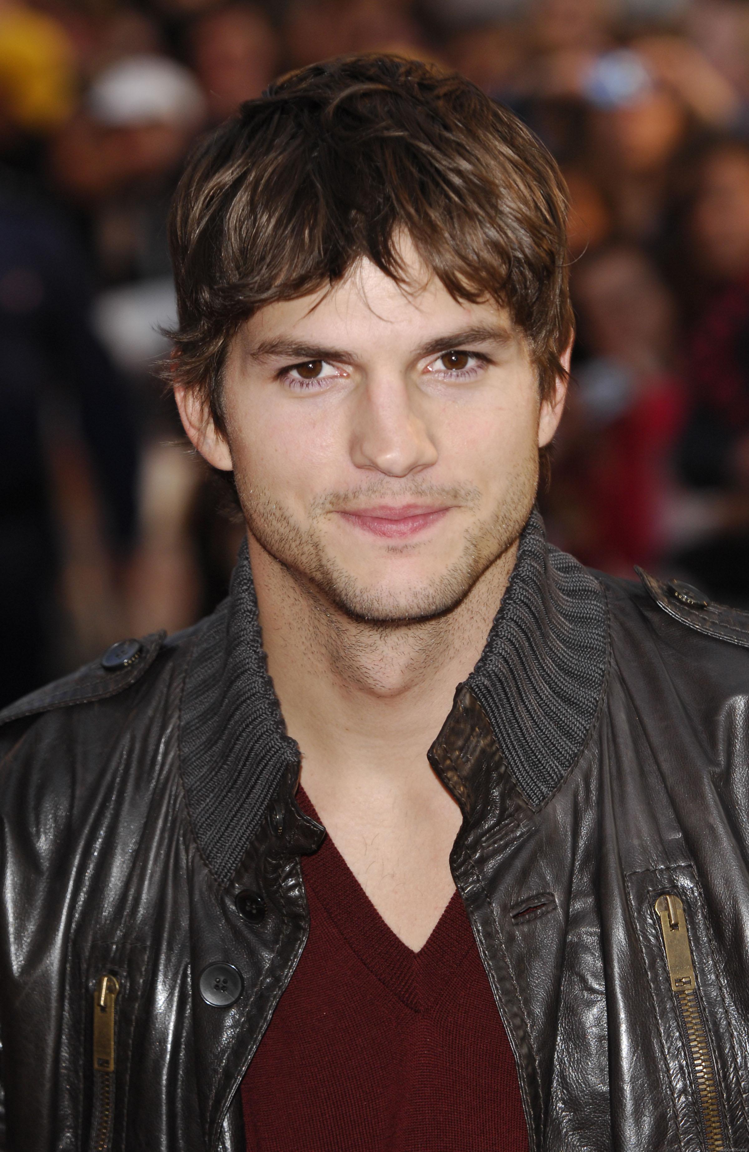 Ashton Kutcher Wallpapers - Top Free Ashton Kutcher Backgrounds ...