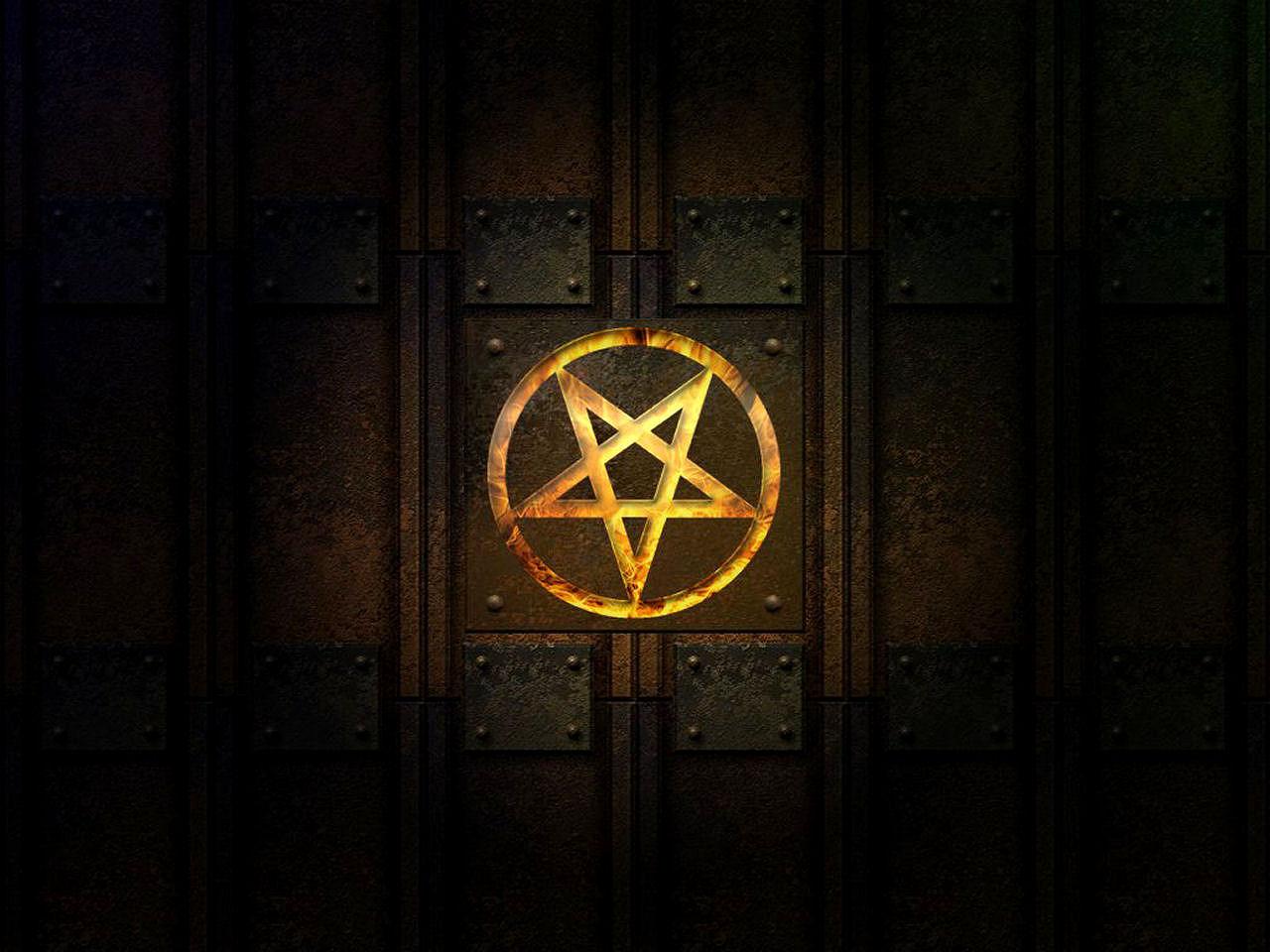 1280x960 Gates Of Hell Wallpaper