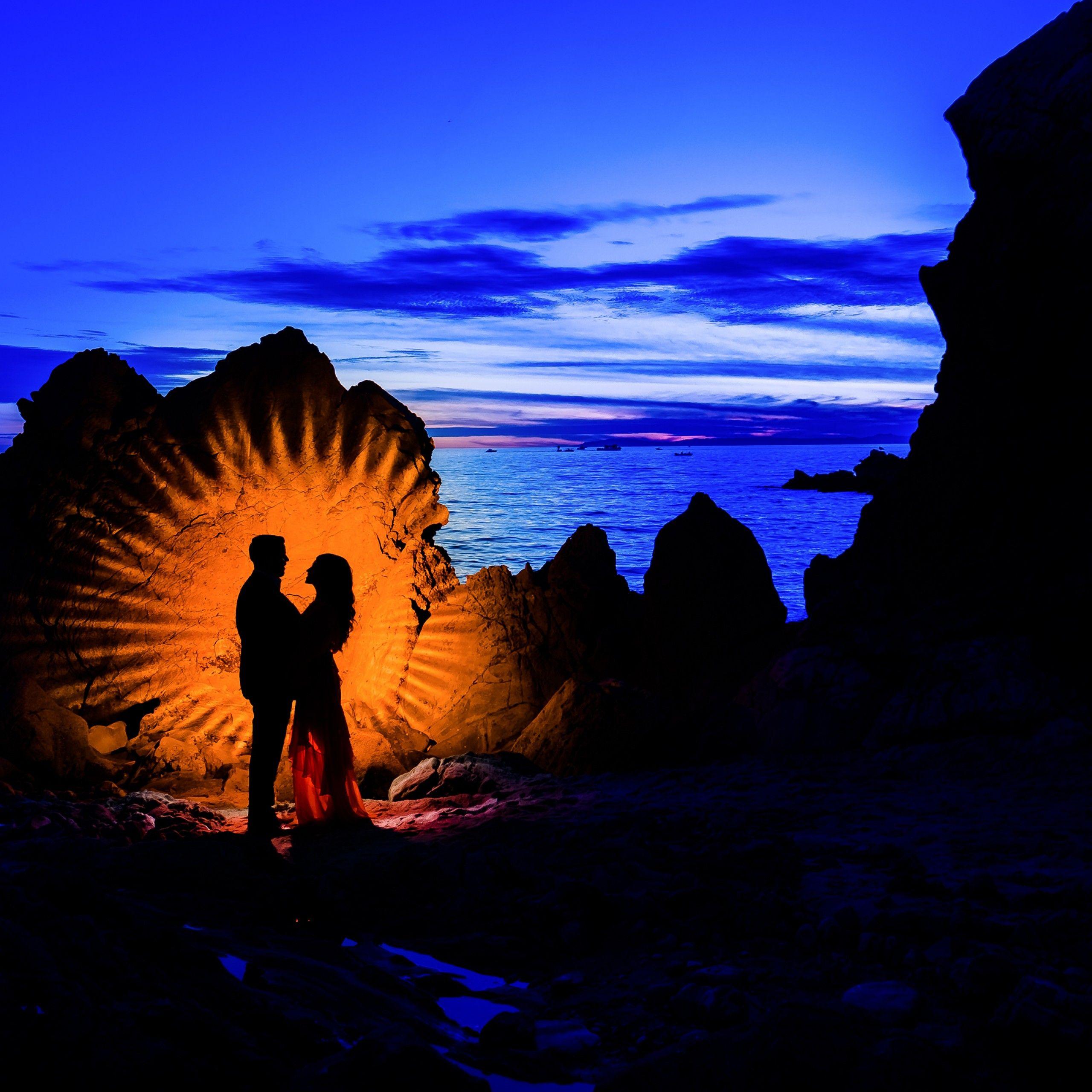 2560x2560 Wallpaper Couple, Lovers, Beach, Romantic, Sunset, Silhouette, 4K, Love / Editor's Picks,. Wallpaper for iPhone, Android, Mobile and Desktop