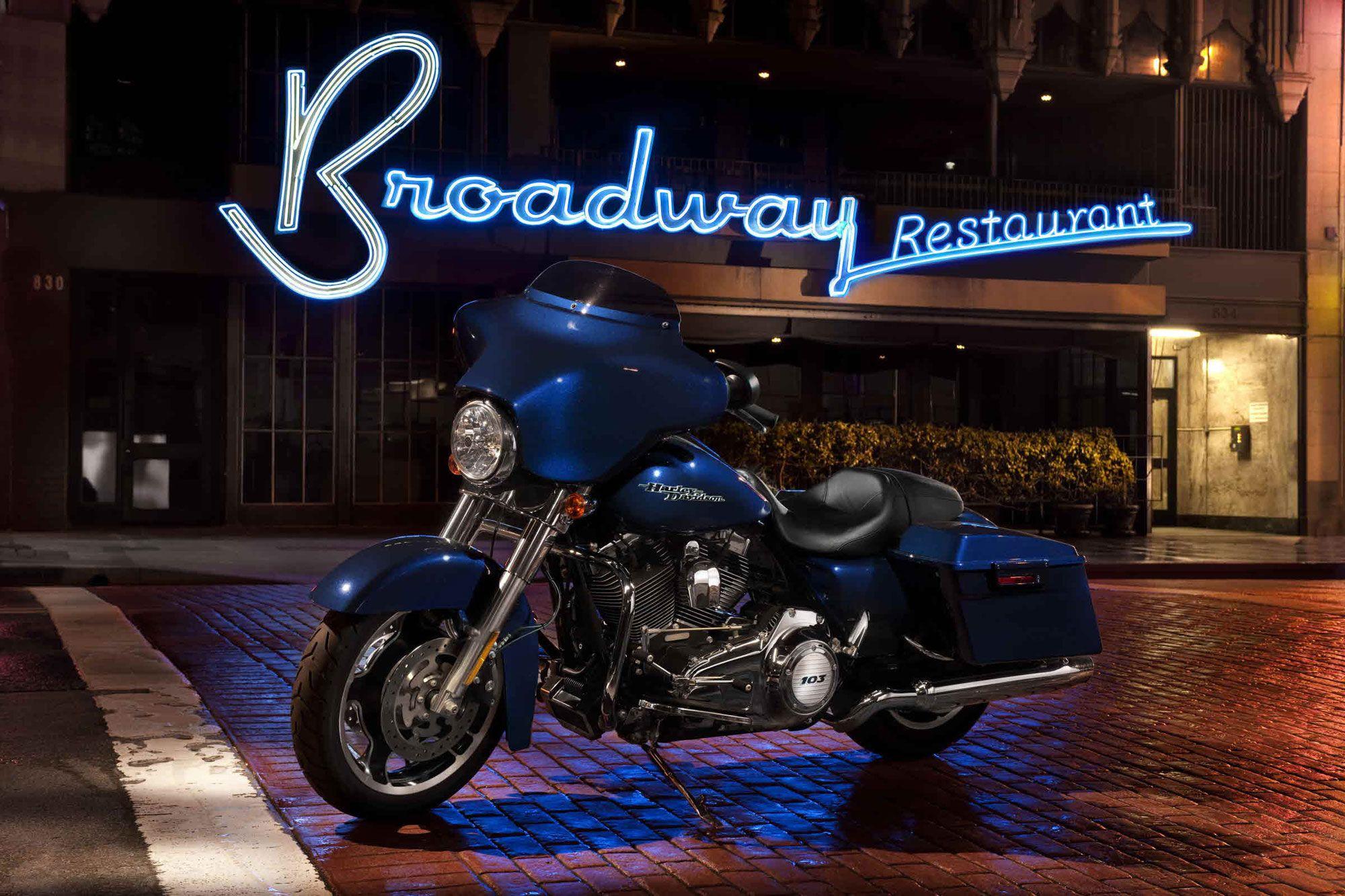 2000x1333 Harley Davidson FLHX Street Glide wallpaperx1333