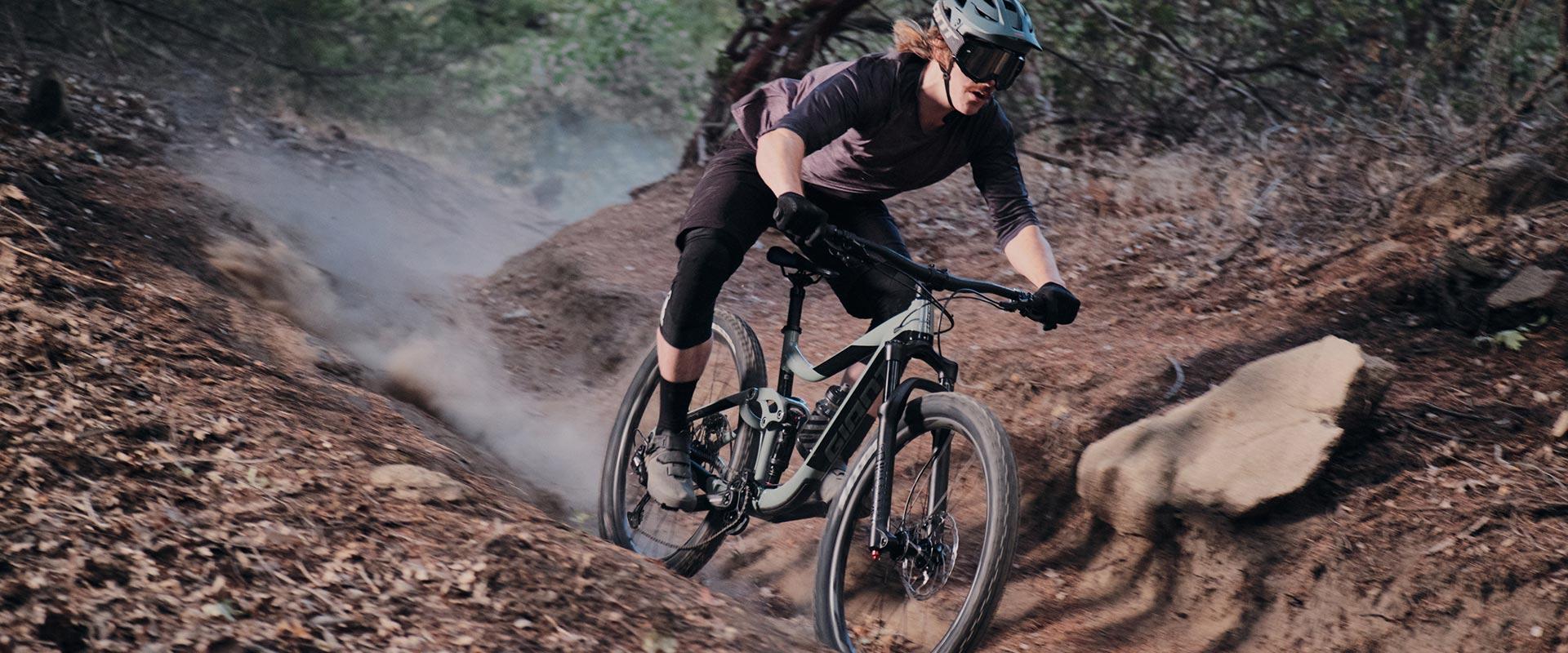 1920x800 Reign. Giant Bicycles Official site