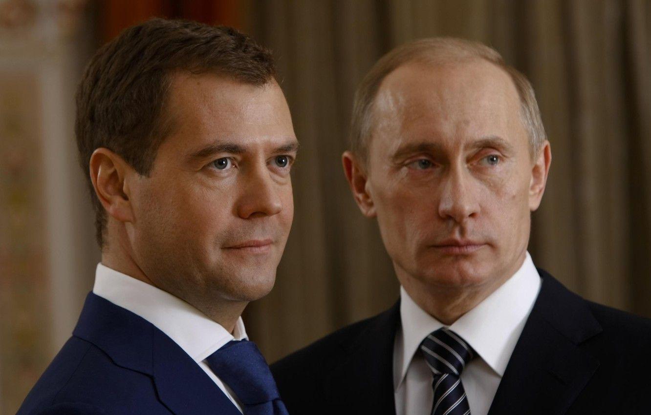 1332x850 Wallpaper Look, policy, Russia, President, Vladimir Putin, Dmitry Medvedev, Prime Minister image for desktop, section мужчины