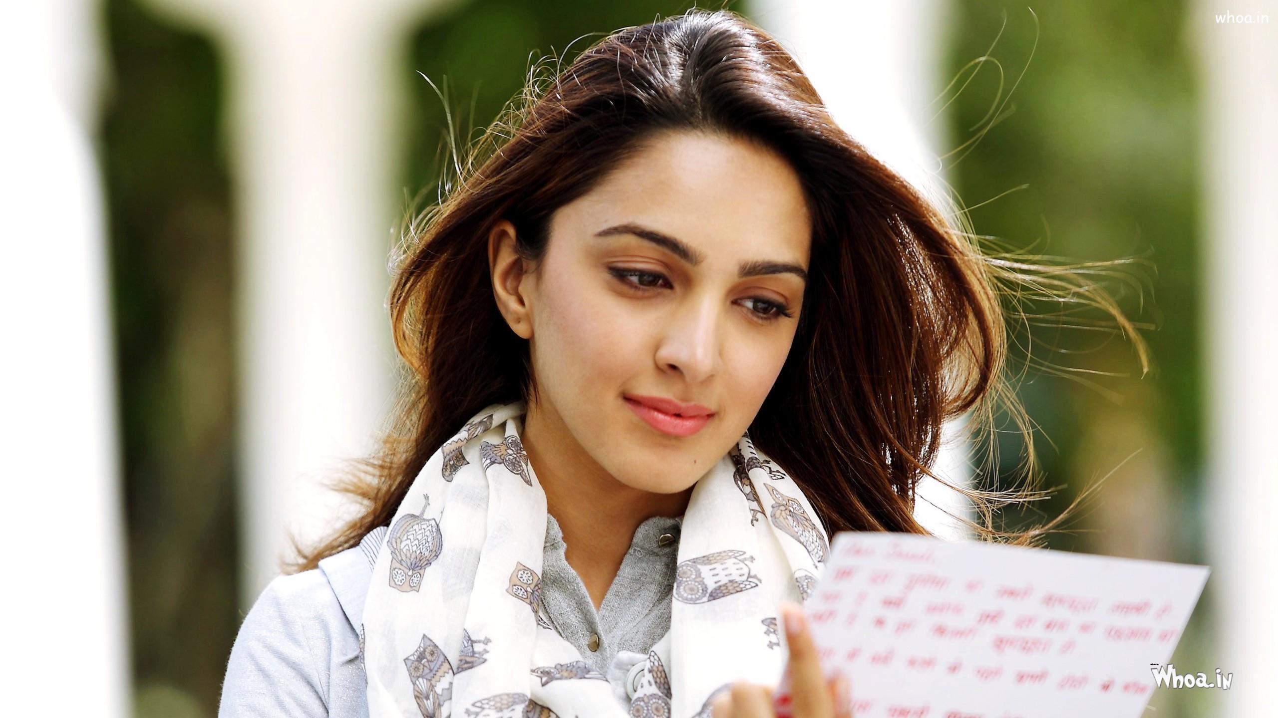 2560x1440 Kiara Advani Bollywood Actress HD Hot Image Wallpaper Kiara Advani Wallpaper