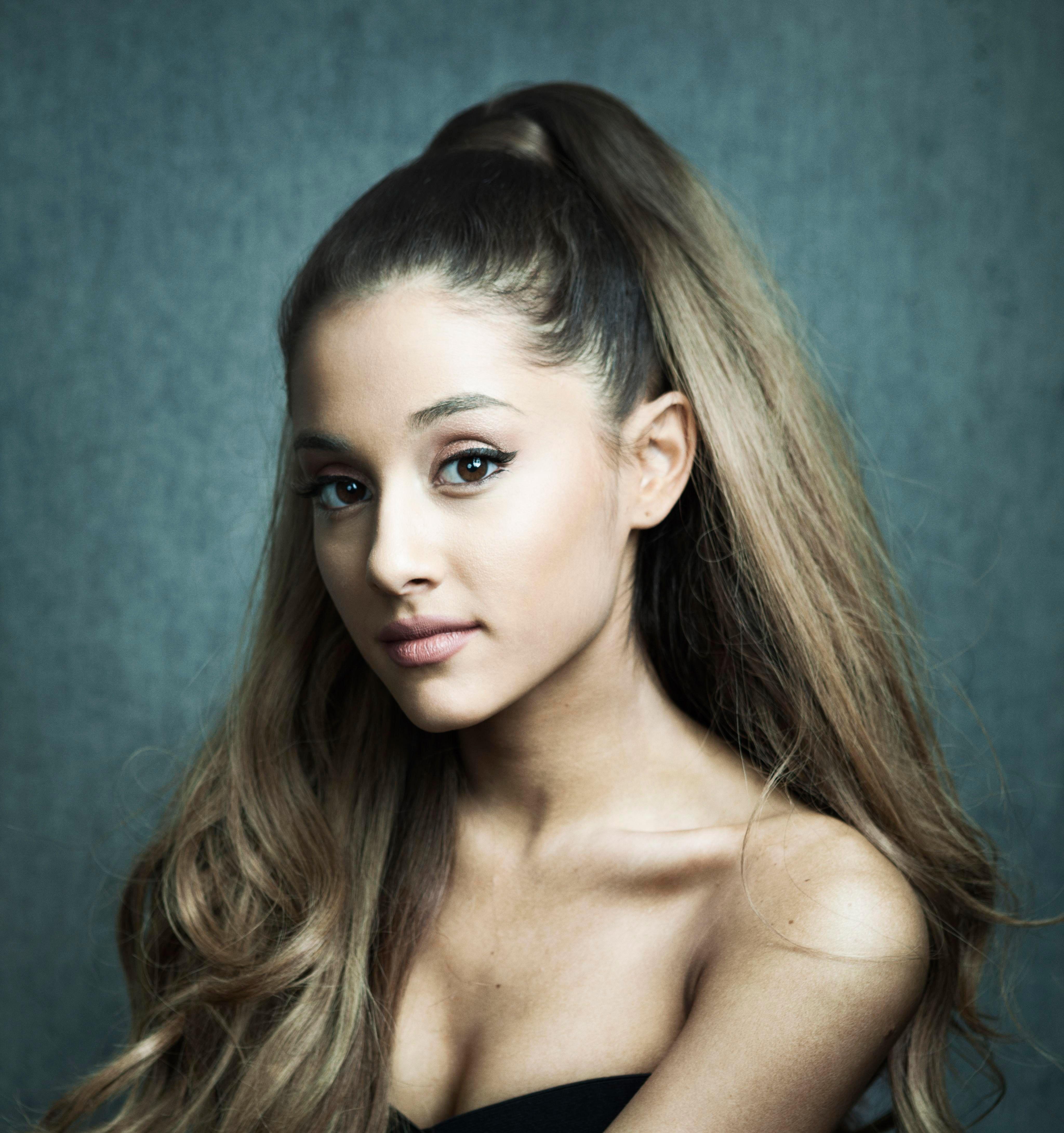 4096x4363 Ariana Grande 4k Wallpaper